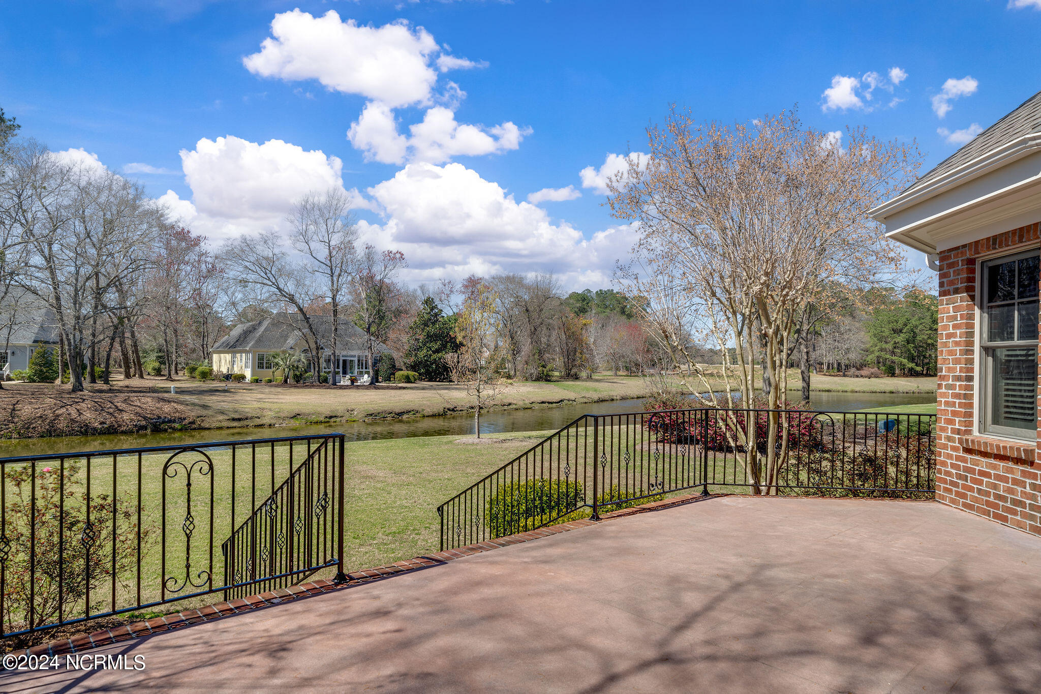 204 Maple Creek Drive Property Photo 32