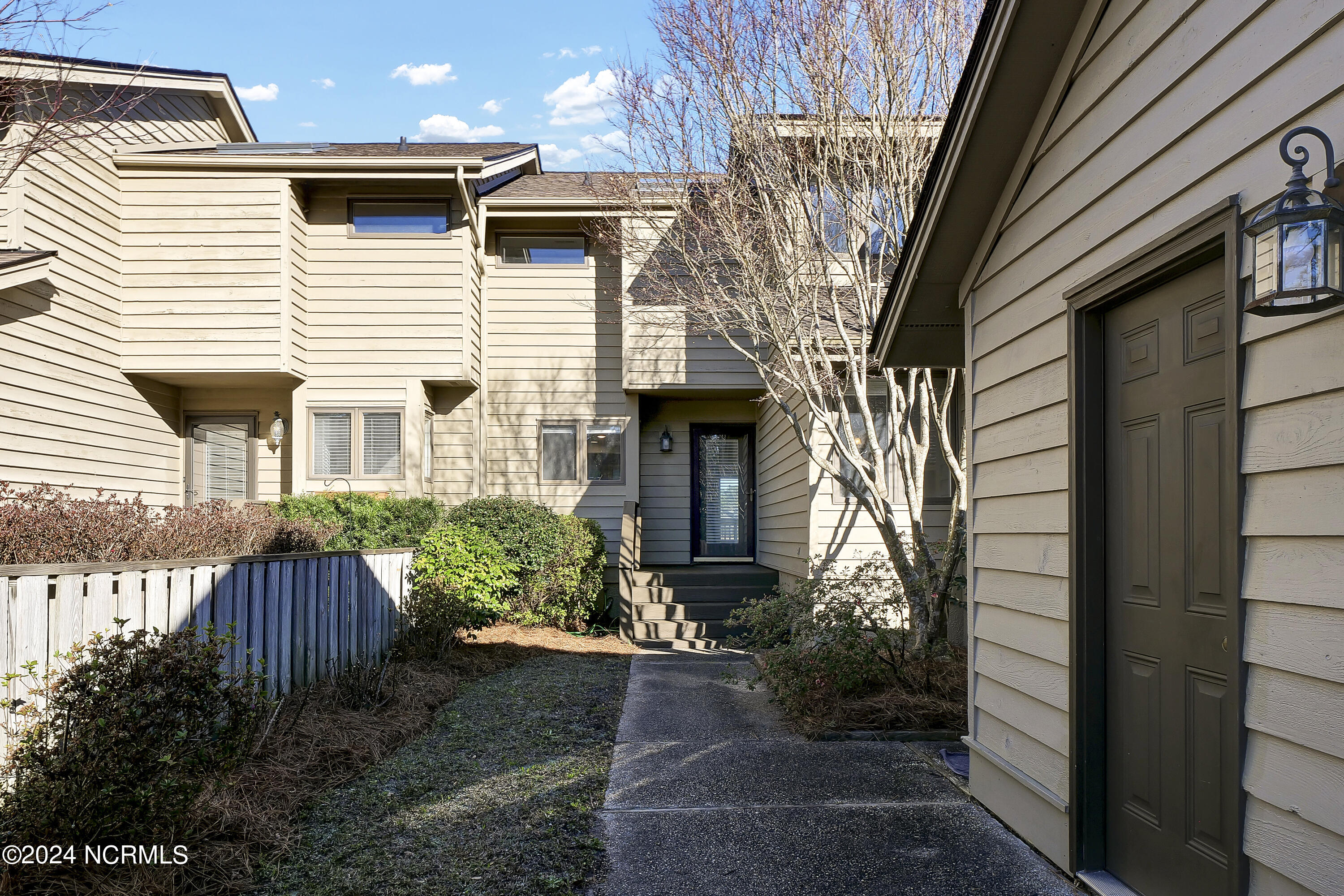 115 Egret Court Property Photo 2