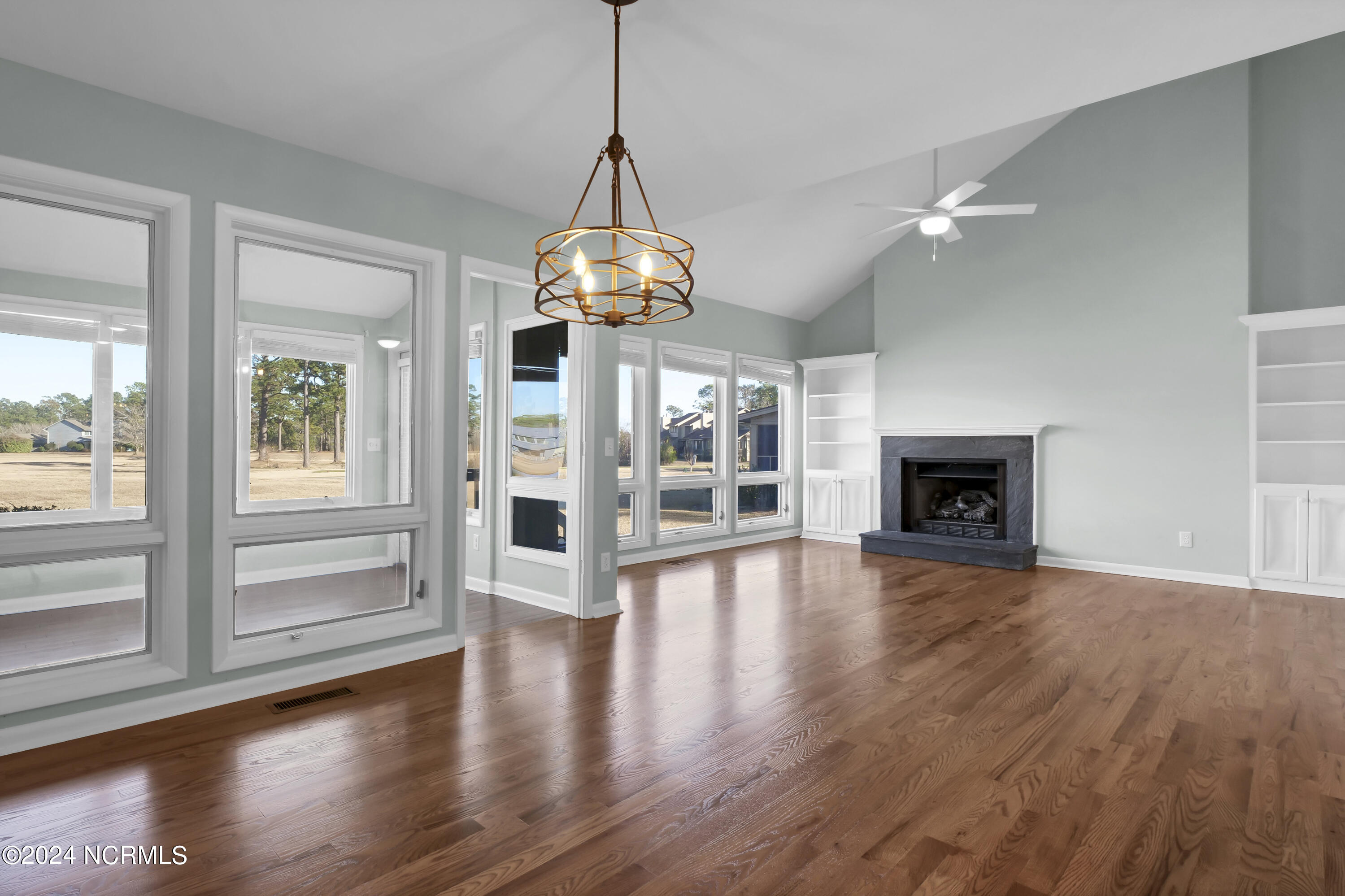 115 Egret Court Property Photo 8