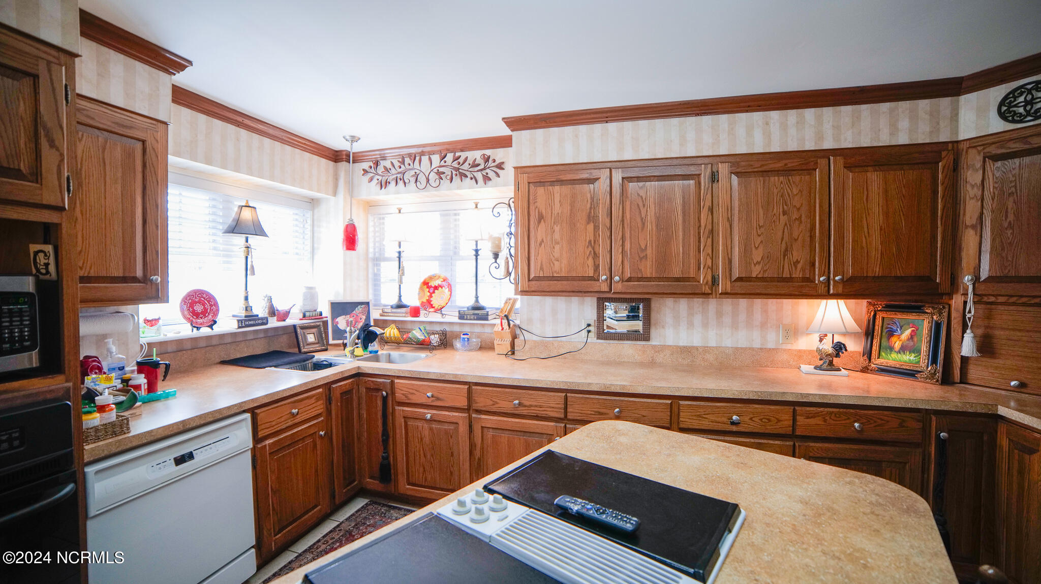 1404 Spivey Road Property Photo 24