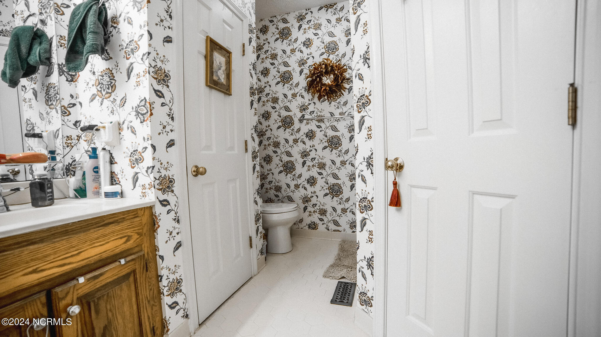 1404 Spivey Road Property Photo 56