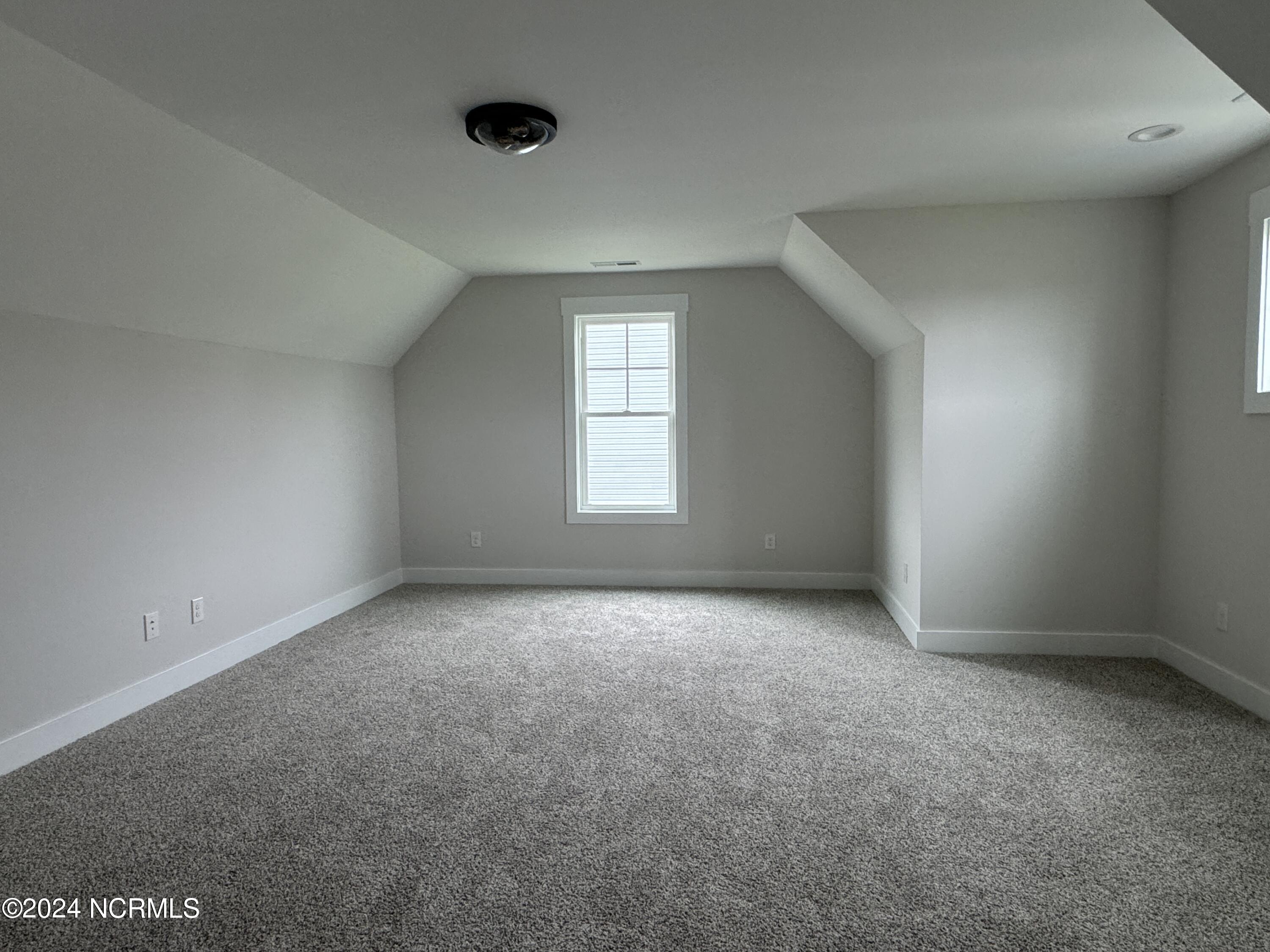 401 Bay Harbor Court Property Photo 20