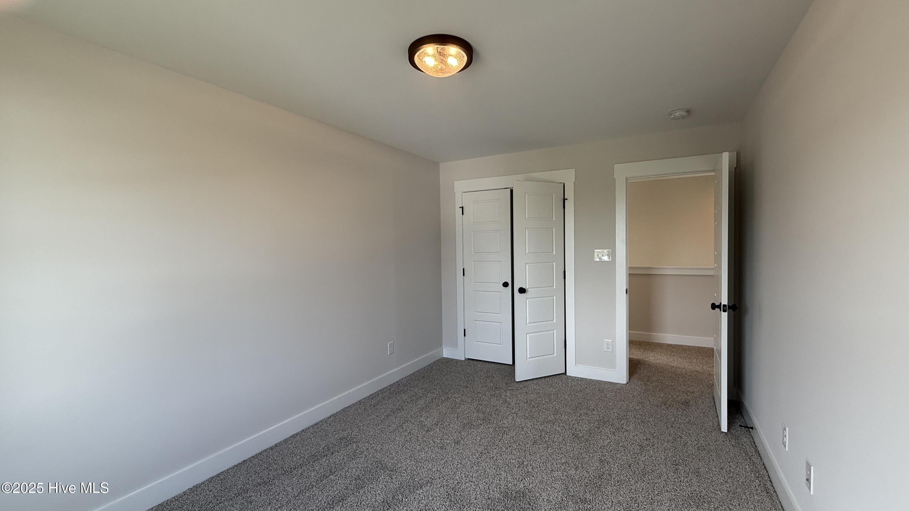 401 Bay Harbor Court Property Photo 25