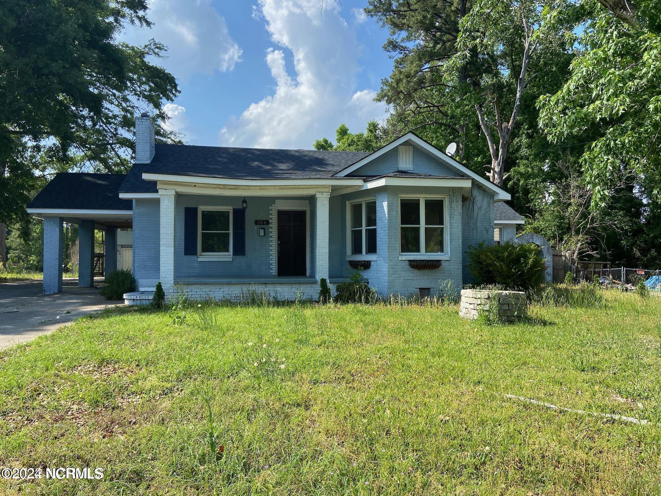 306 Sherwood Road Property Photo
