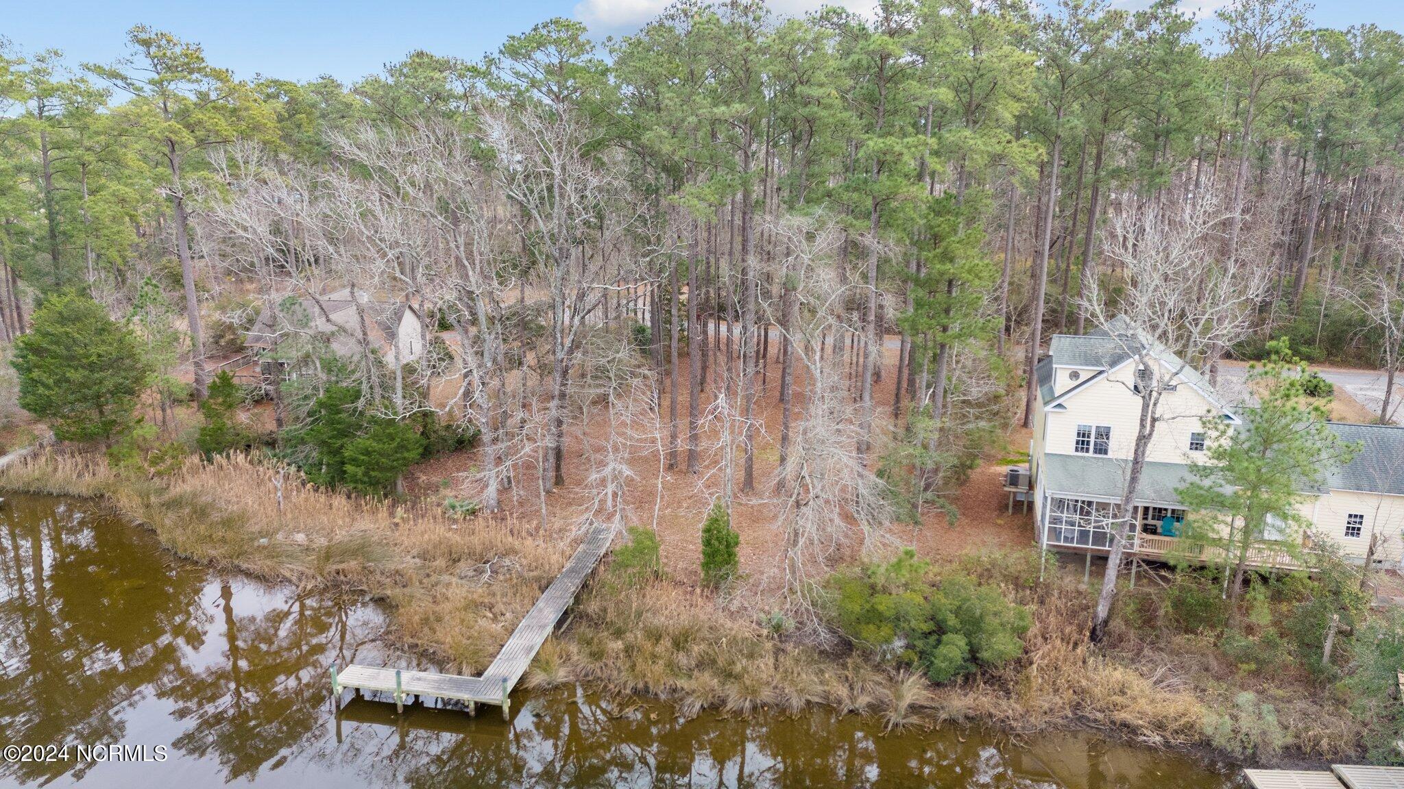 7013 Fairwinds Drive Property Photo 11