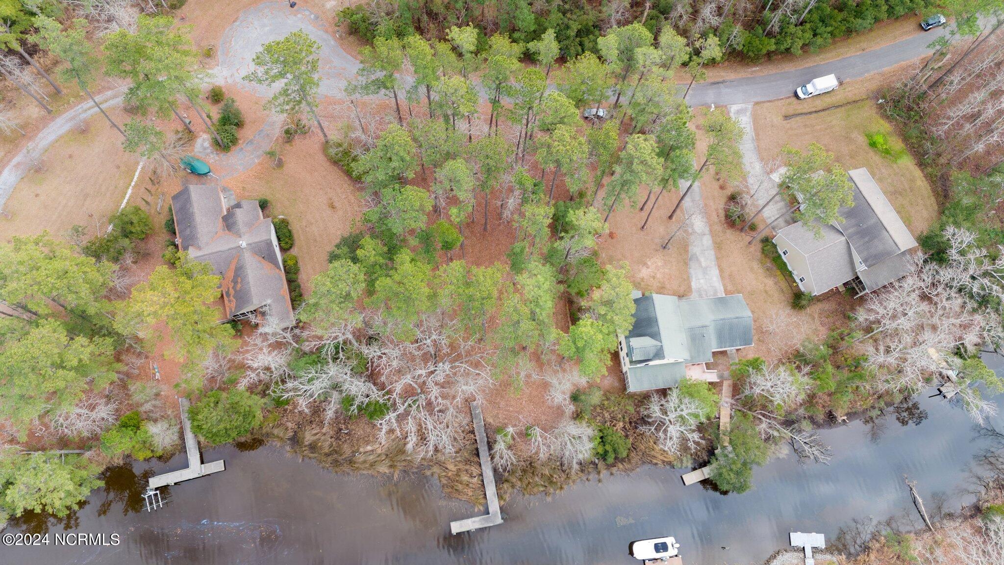 7013 Fairwinds Drive Property Photo 13