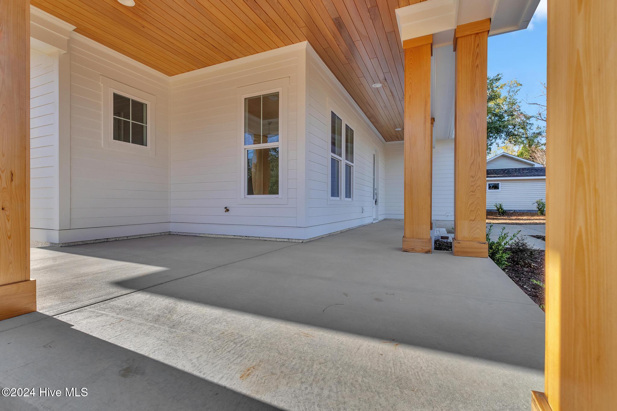 4301 Oak Avenue Property Photo 4