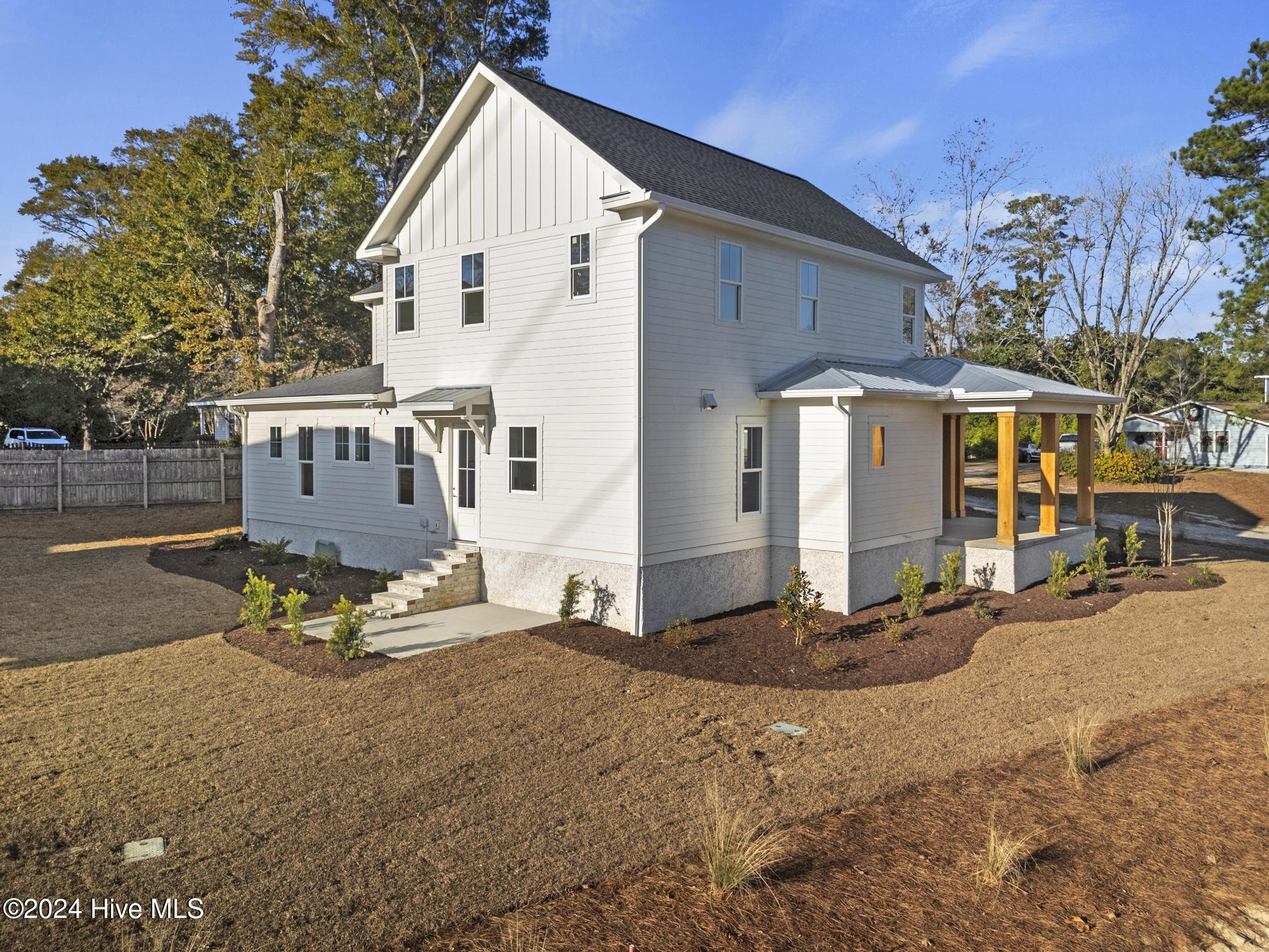 4301 Oak Avenue Property Photo 6