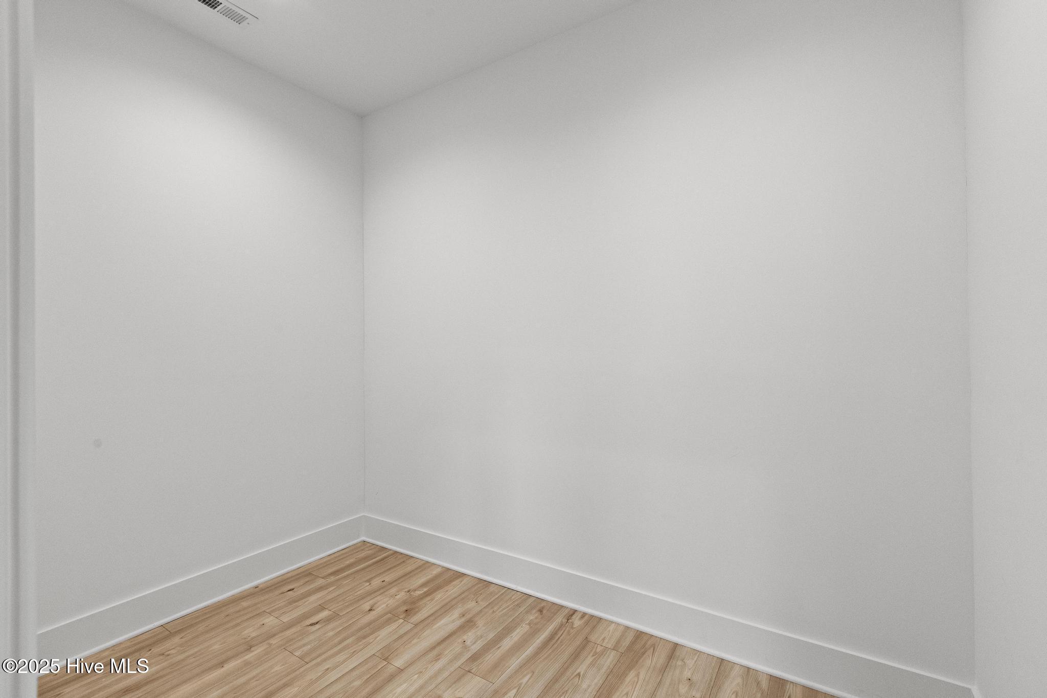 4301 Oak Avenue Property Photo 28