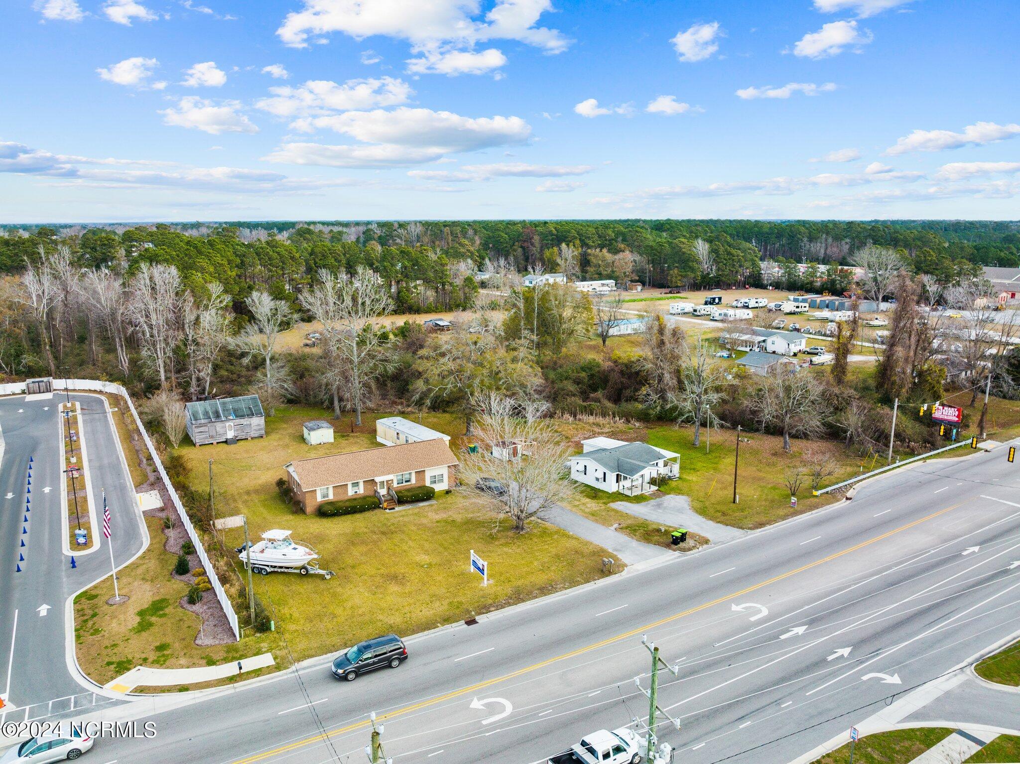 1102 W Corbett Avenue Property Photo 2