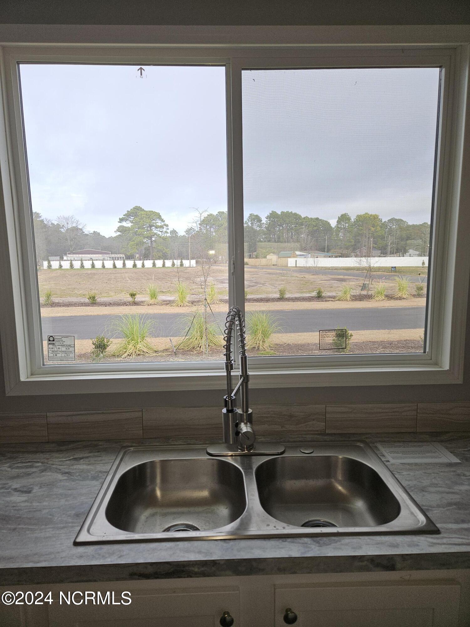 864 Yaupon Drive Property Photo 13