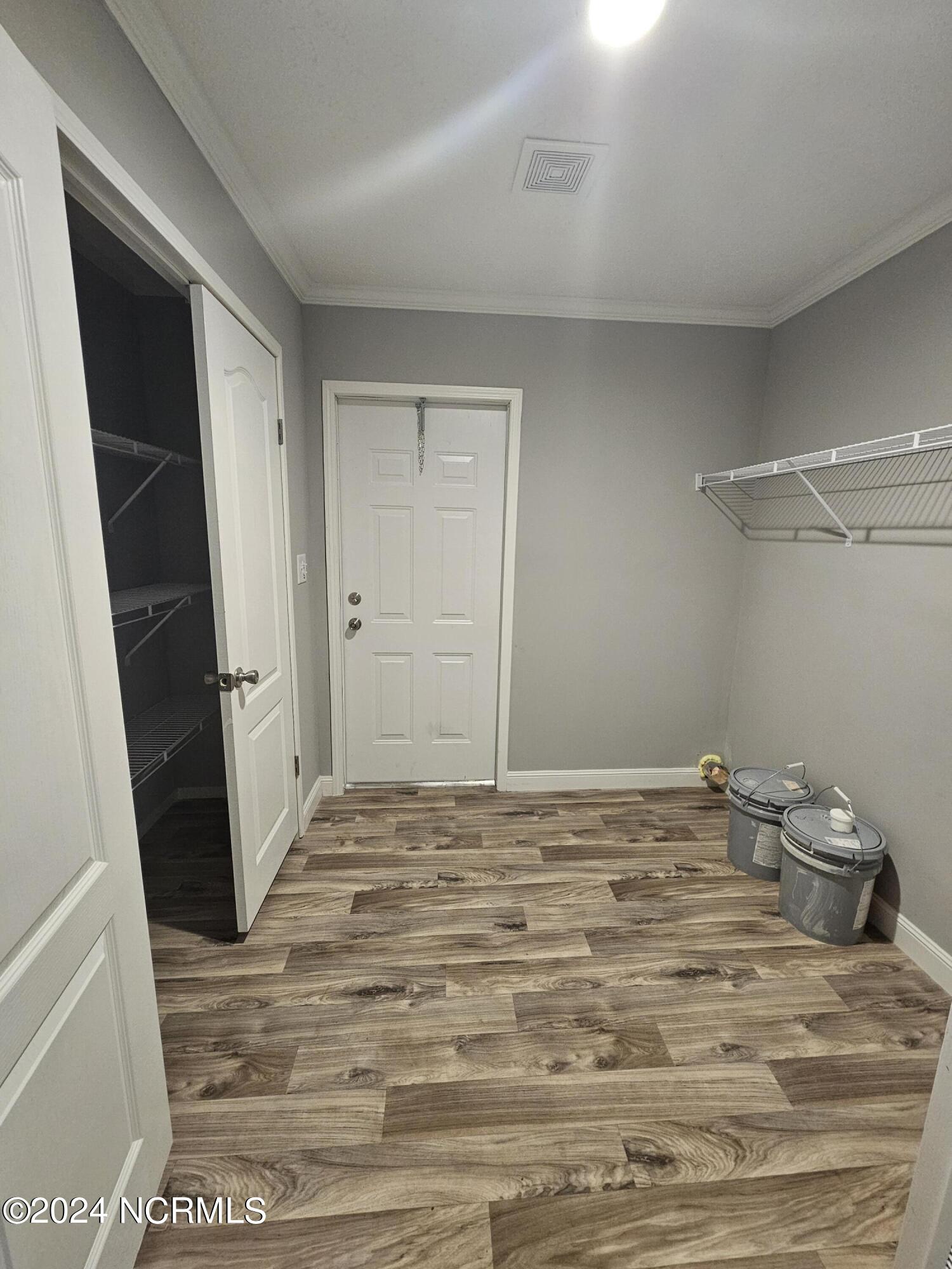 864 Yaupon Drive Property Photo 14