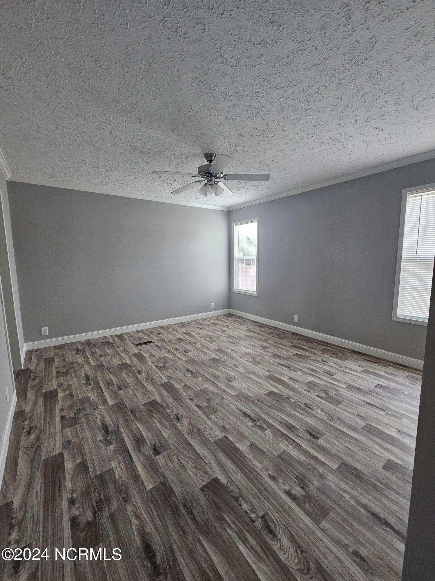 864 Yaupon Drive Property Photo 17