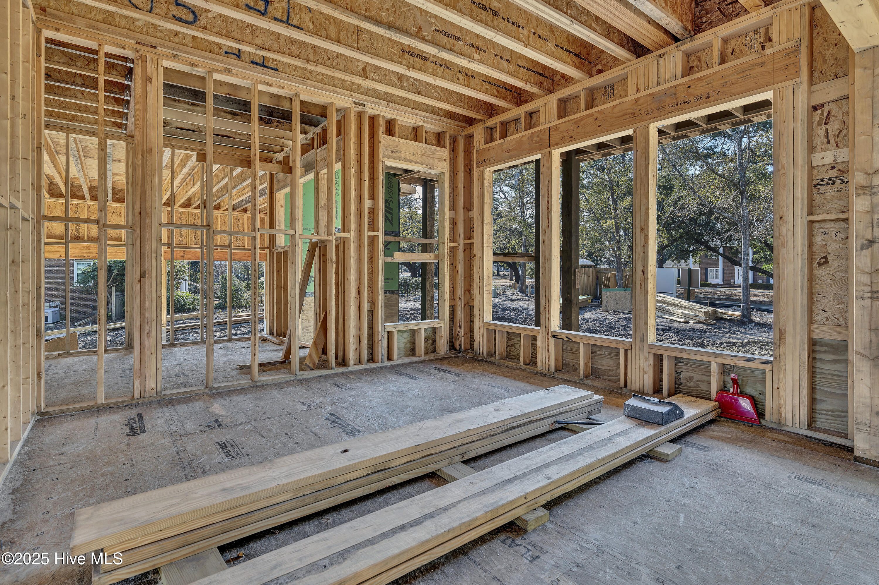2225 S Live Oak Parkway Property Photo 8