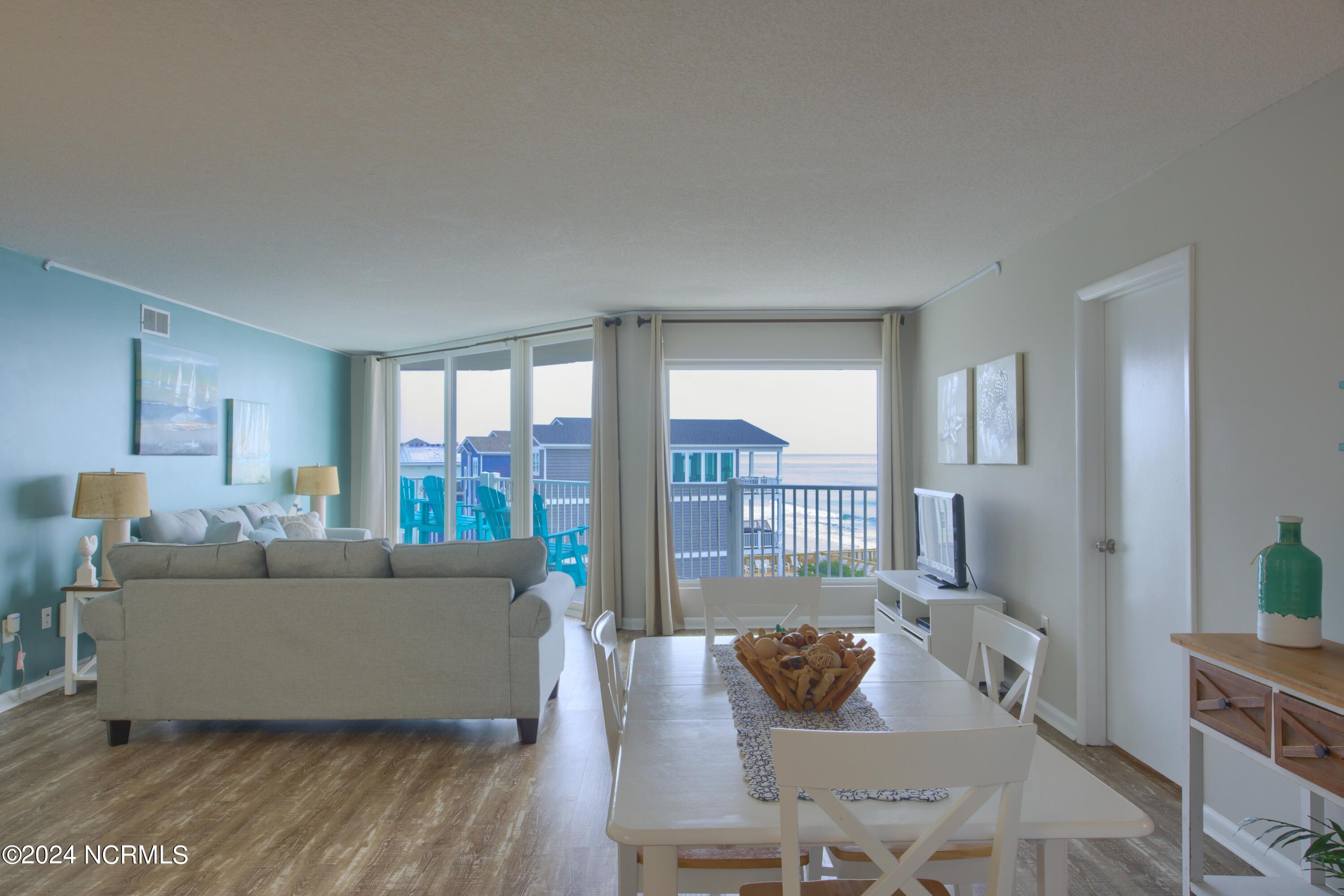 2000 New River Inlet Road 3309 Property Photo 2