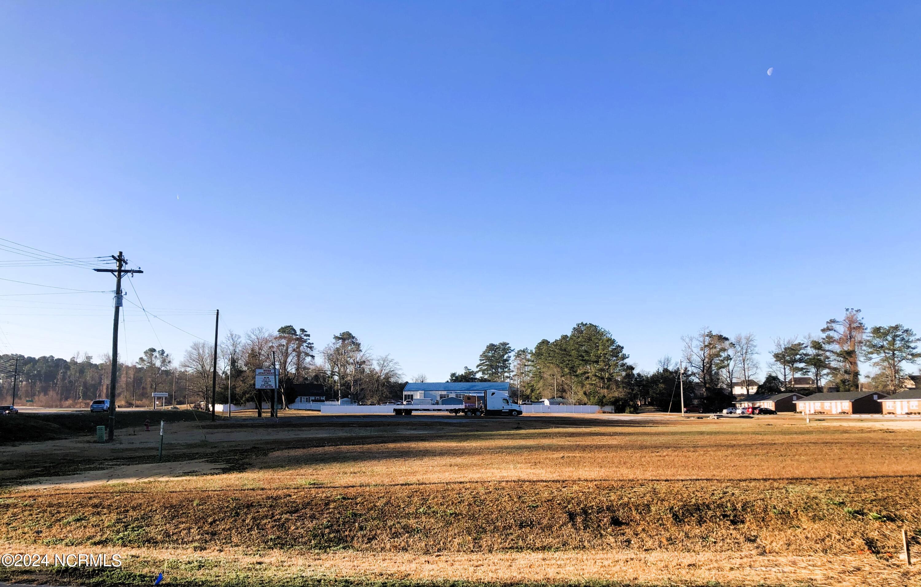 1906 Piney Green Road Property Photo 5