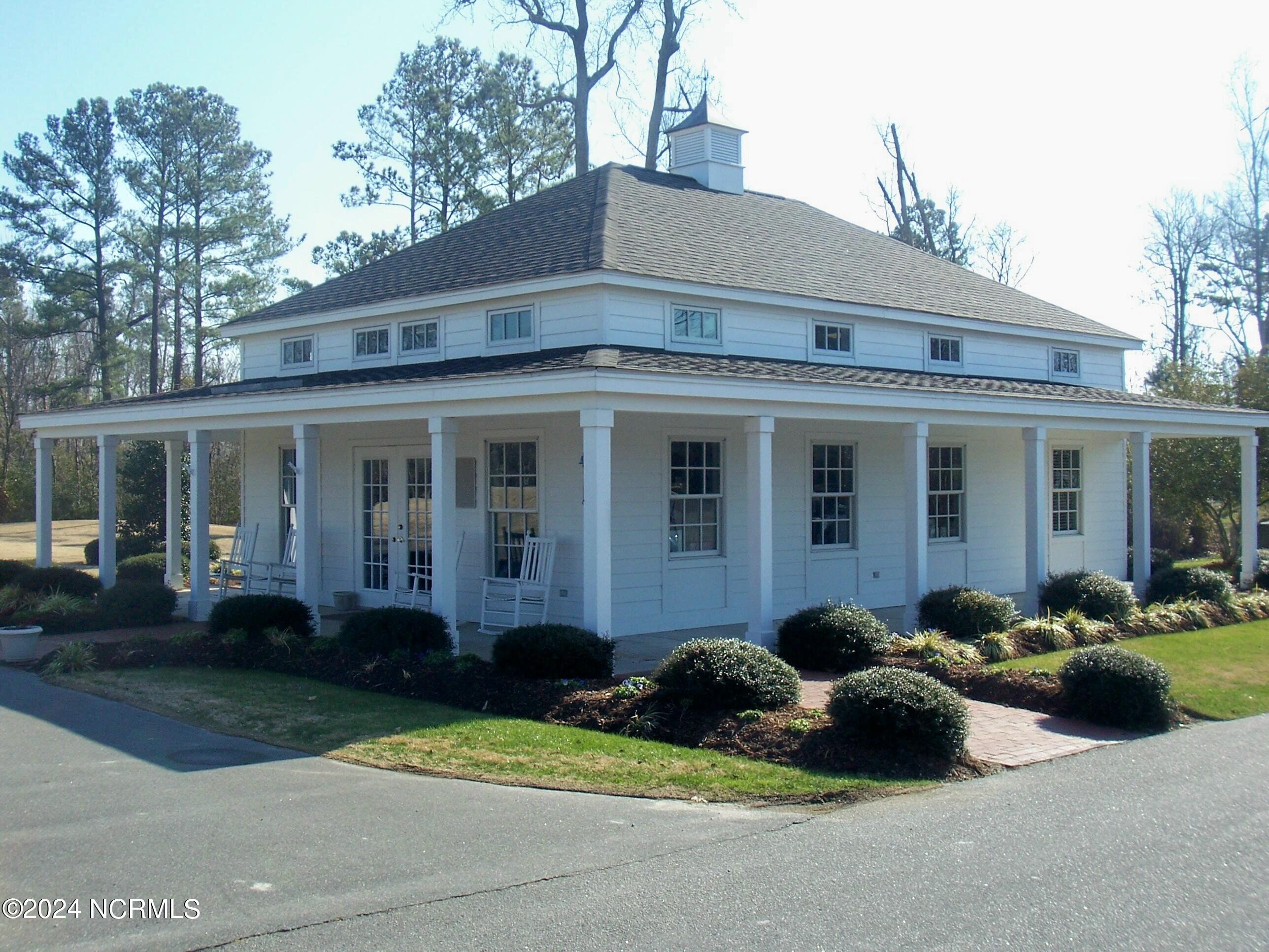 55 Randolph Loop Property Photo 4