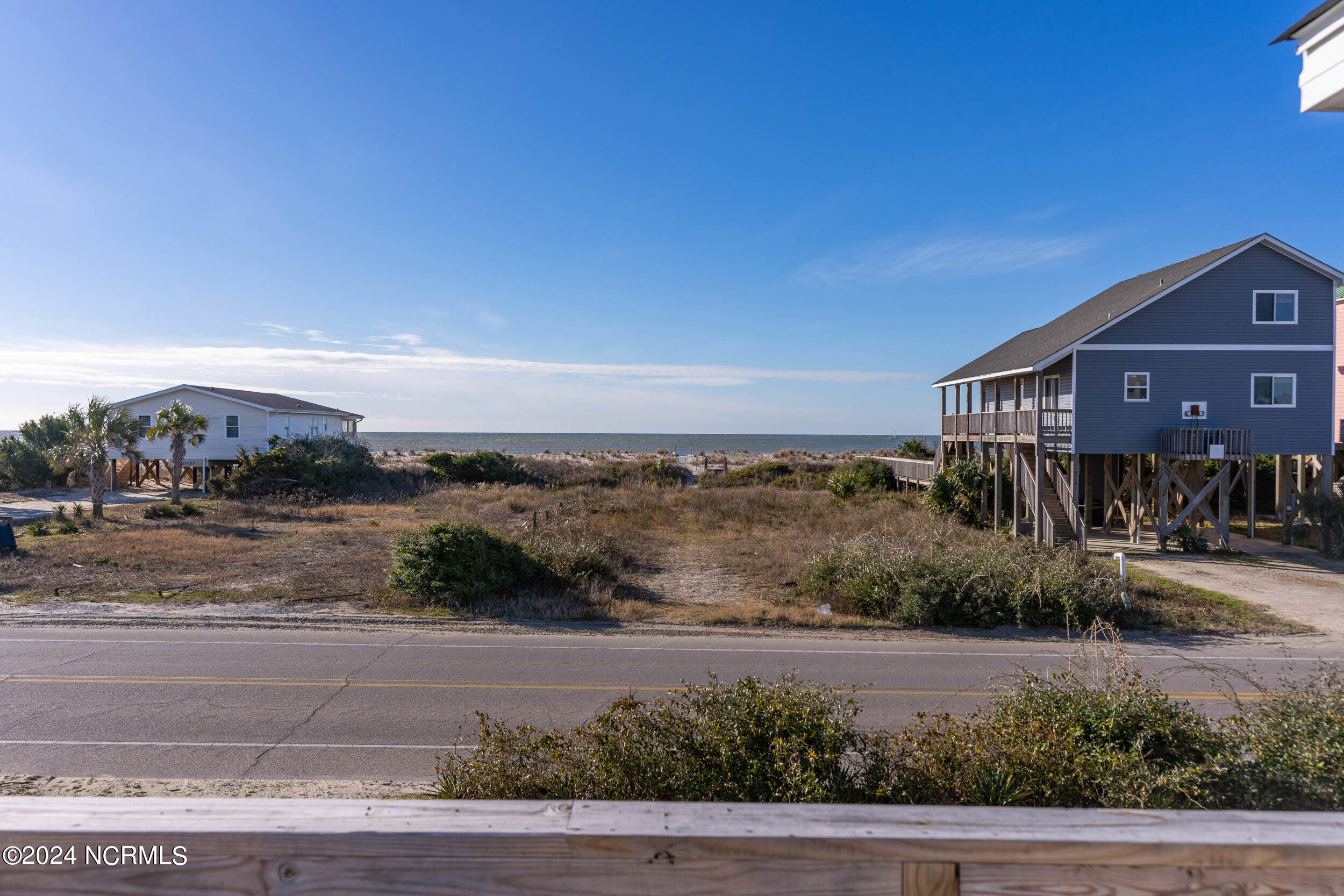 1606 E Beach Drive Property Photo 43