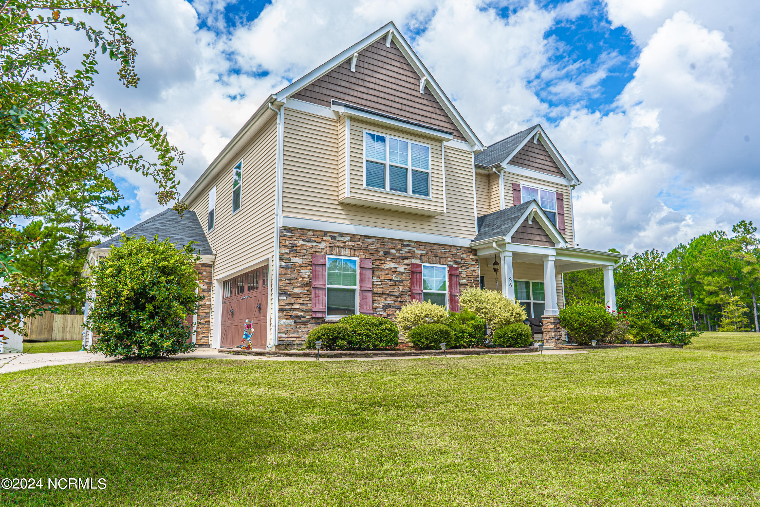 Cypress Pointe Real Estate Listings Main Image