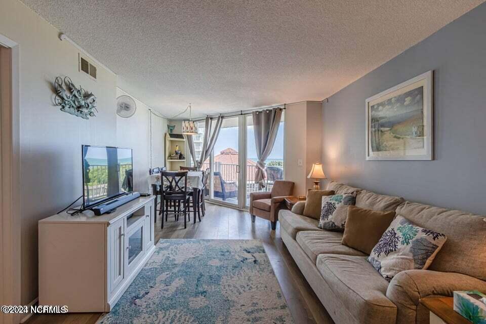 2000 New River Inlet Road 1109 Property Photo 2
