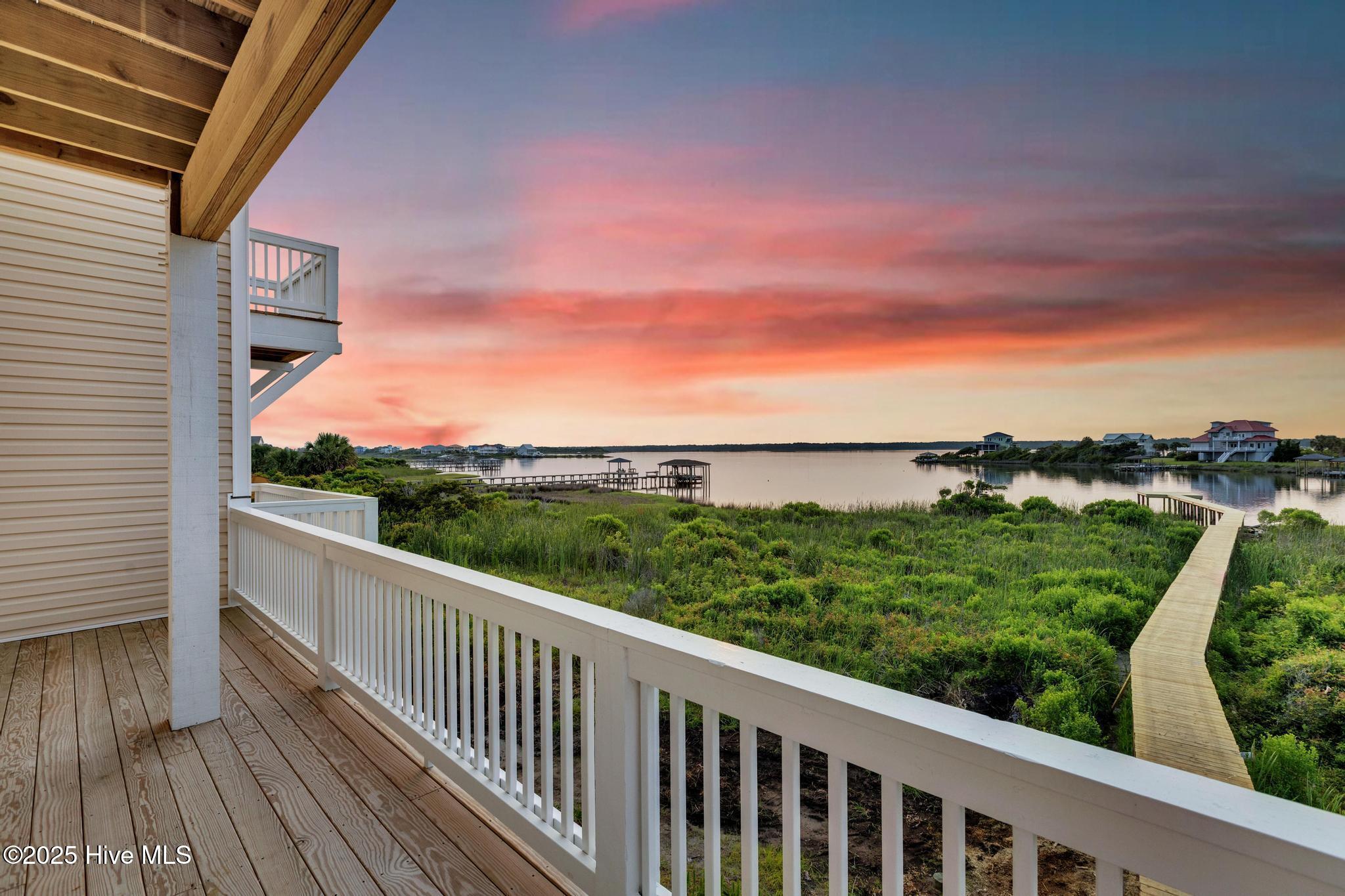 705 New River Inlet Road Property Photo 3