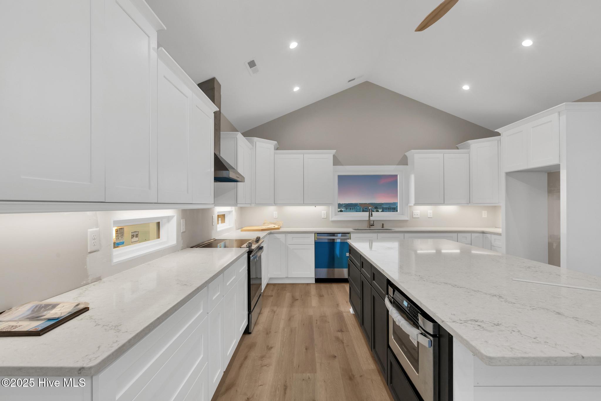 705 New River Inlet Road Property Photo 17