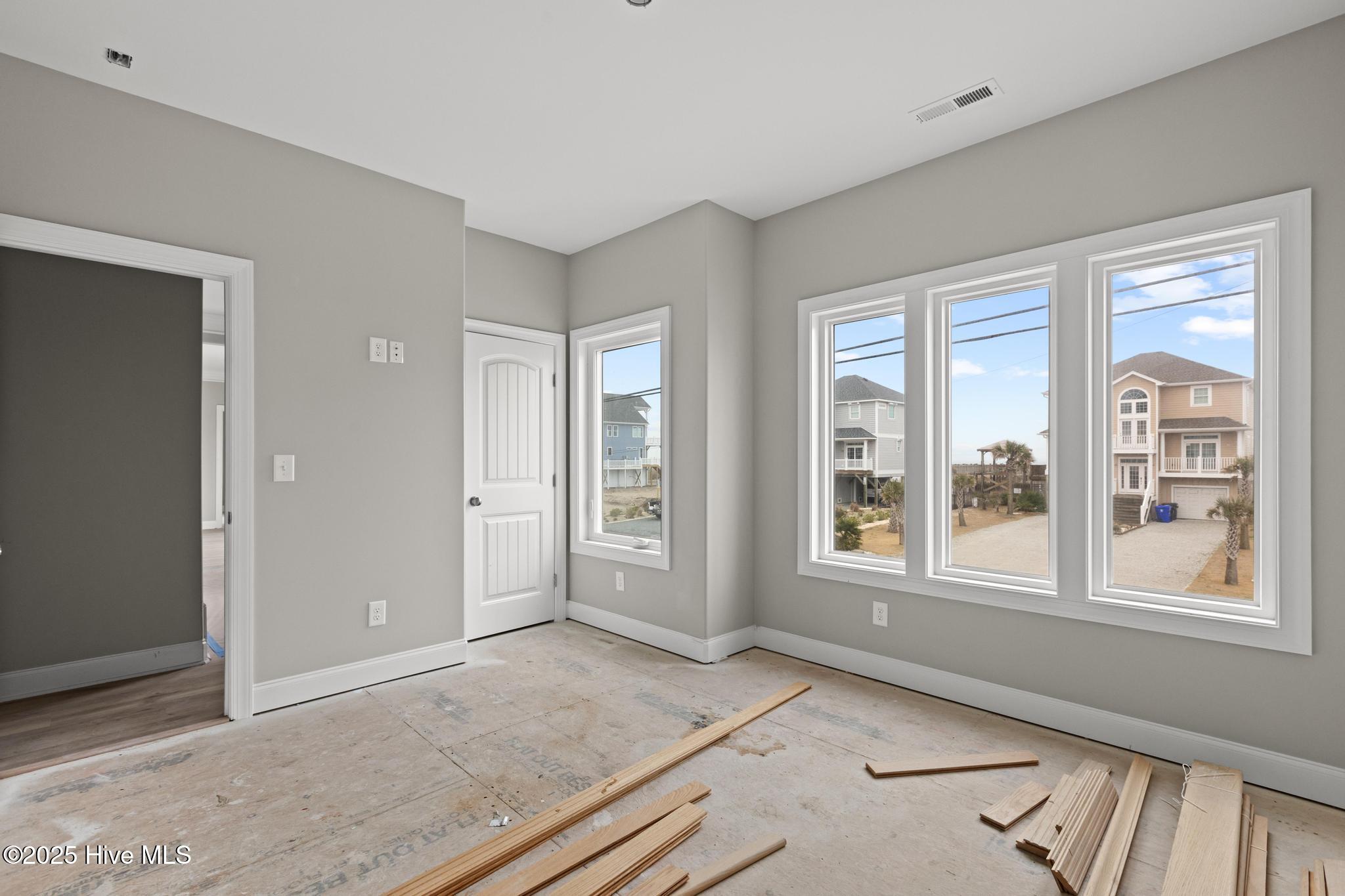 705 New River Inlet Road Property Photo 21
