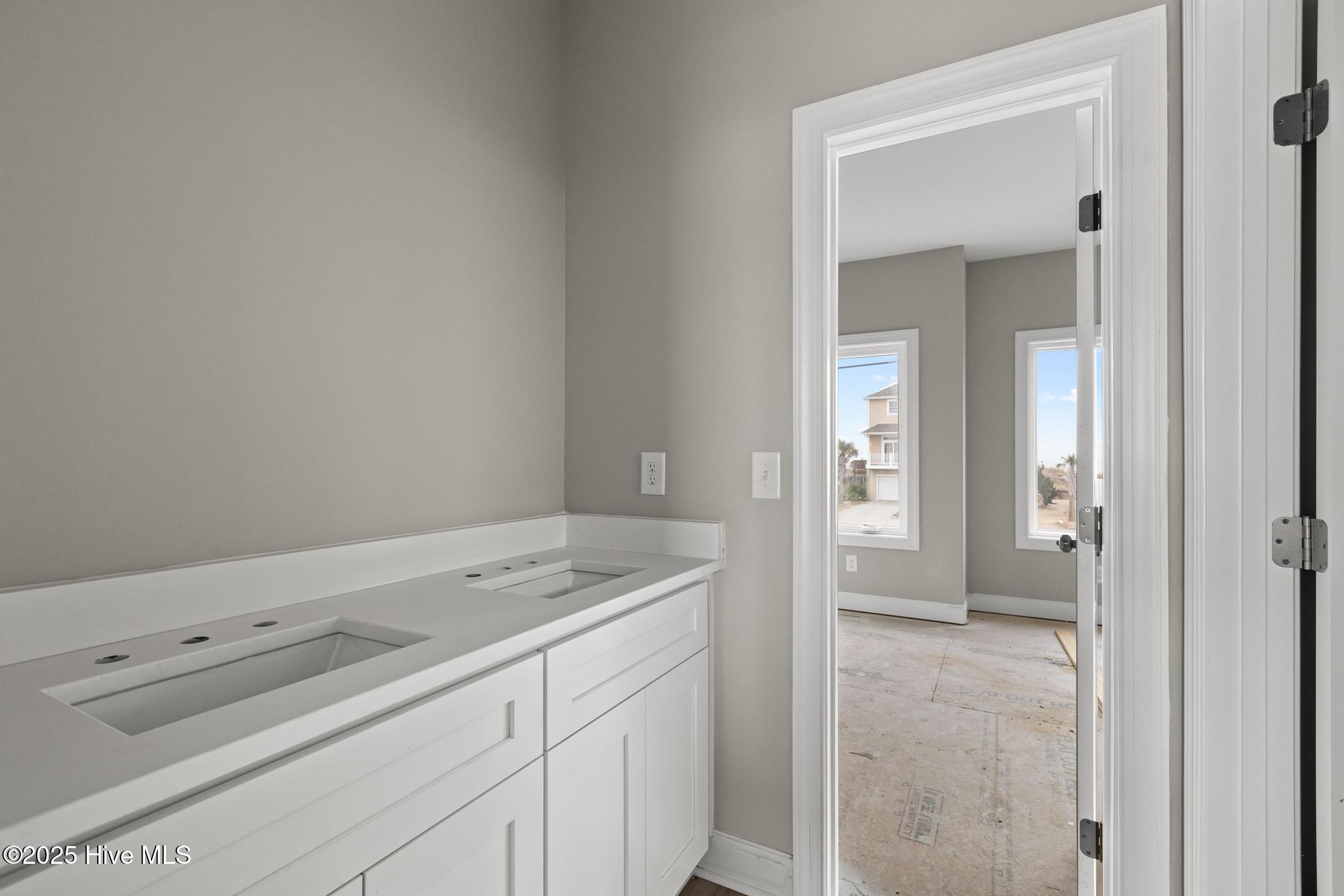 705 New River Inlet Road Property Photo 23