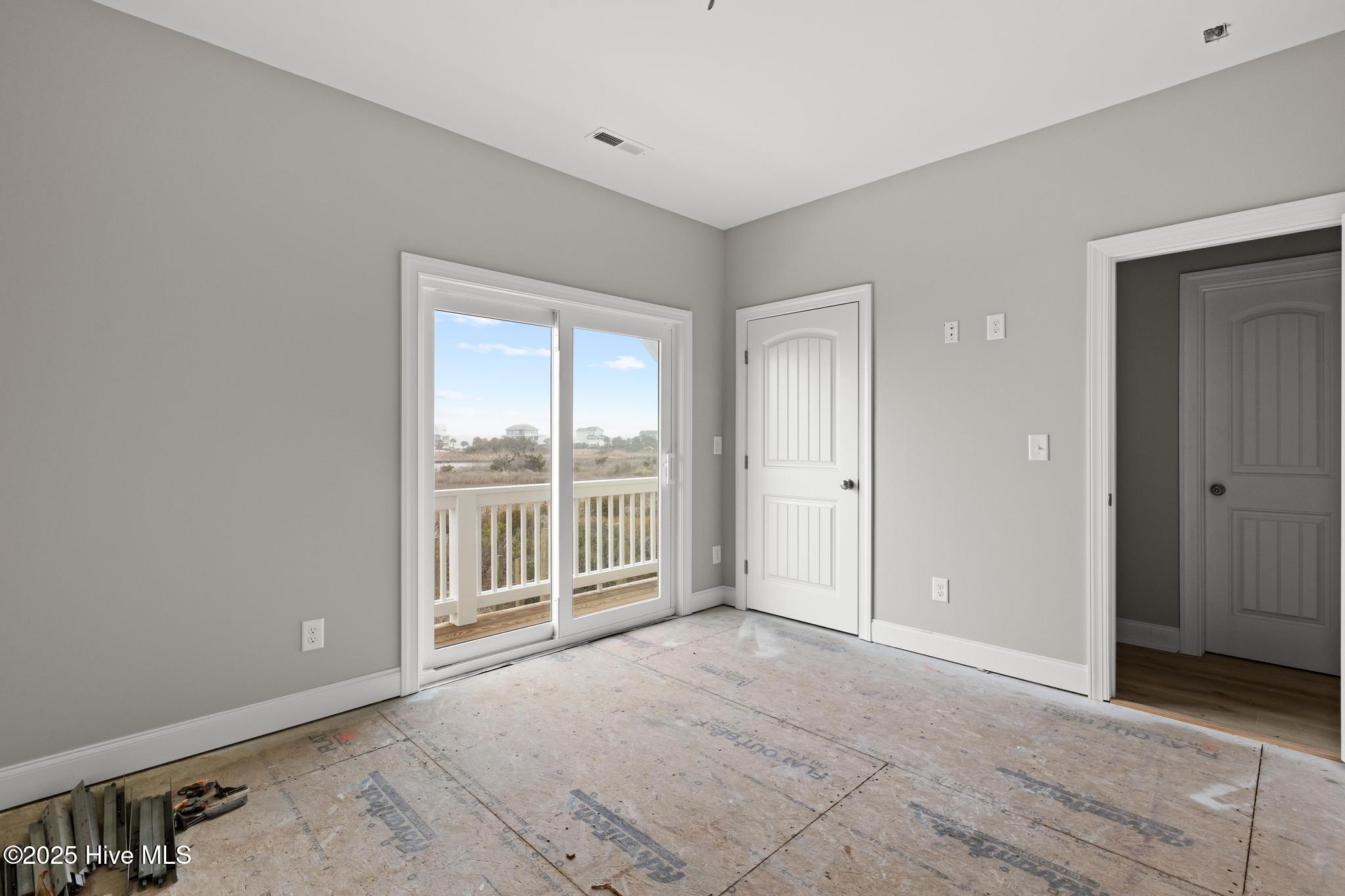 705 New River Inlet Road Property Photo 24
