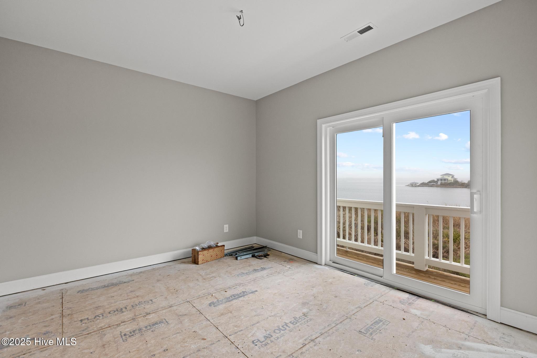 705 New River Inlet Road Property Photo 25