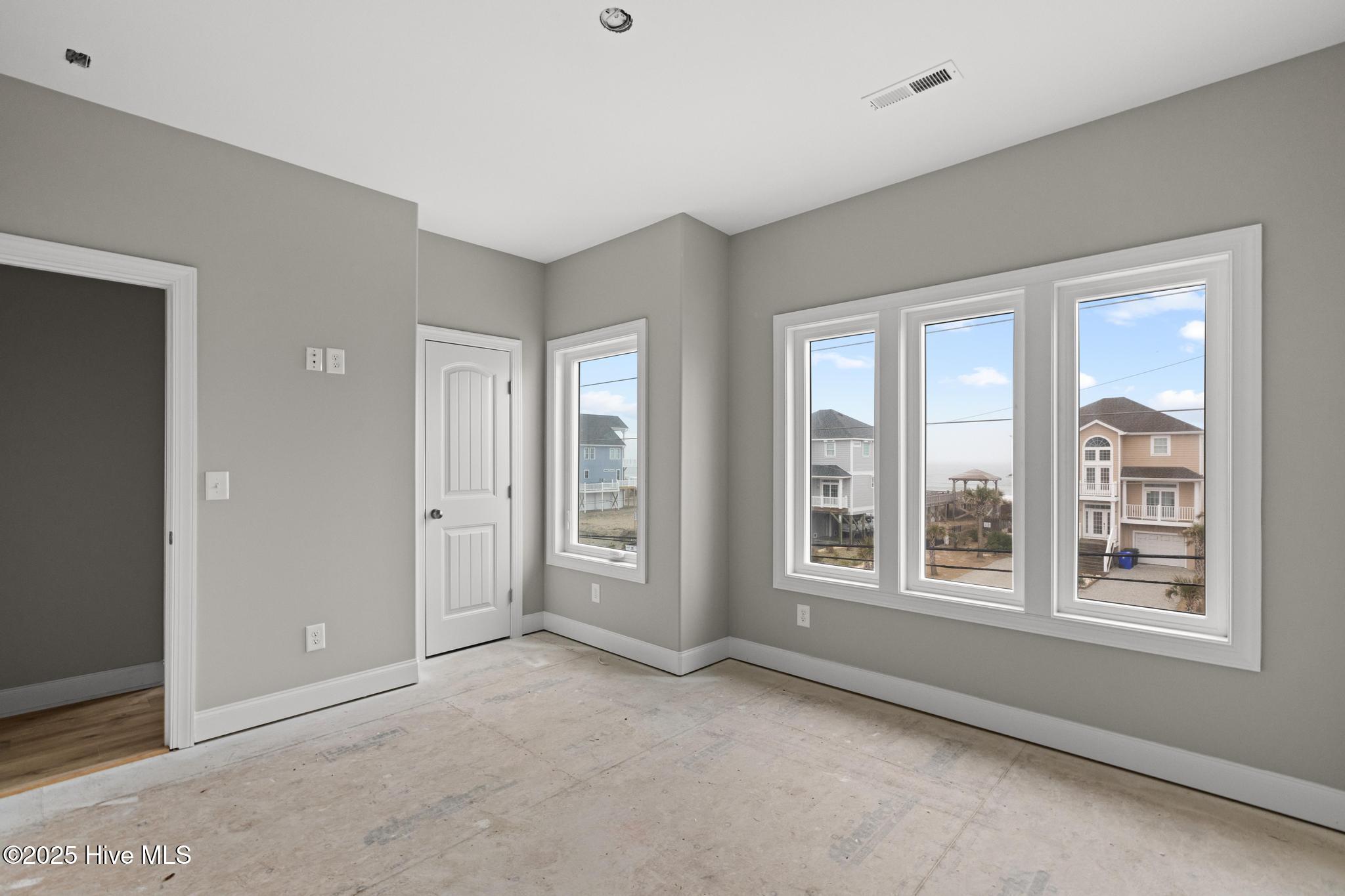 705 New River Inlet Road Property Photo 37