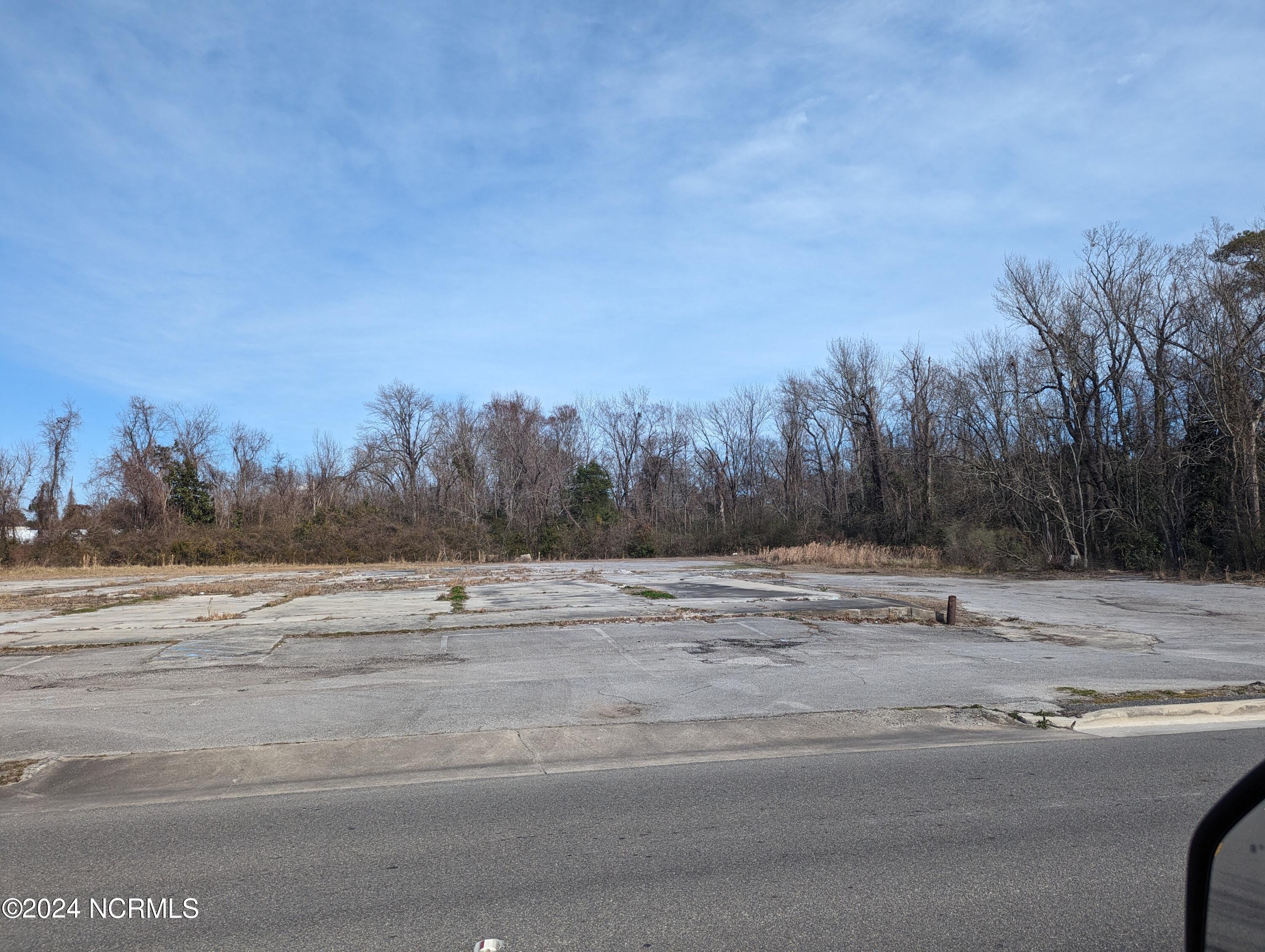 2314 Onslow Drive Property Photo 6