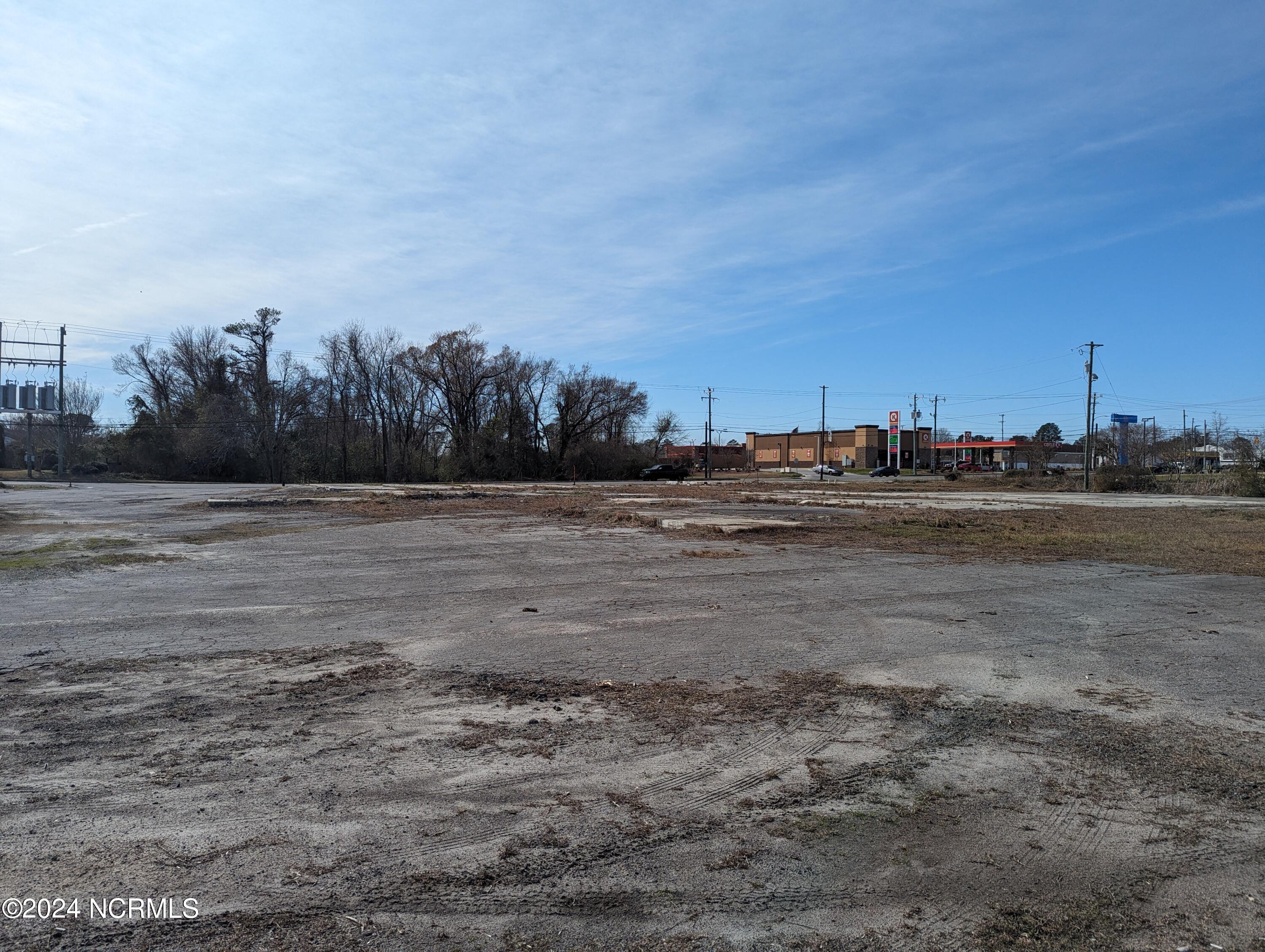 2314 Onslow Drive Property Photo 9