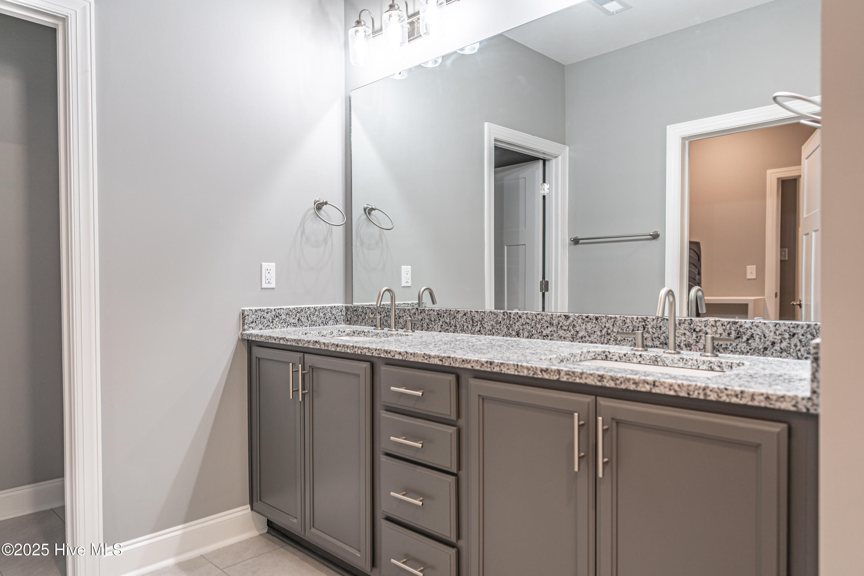 104 Fox Den Road Property Photo 19