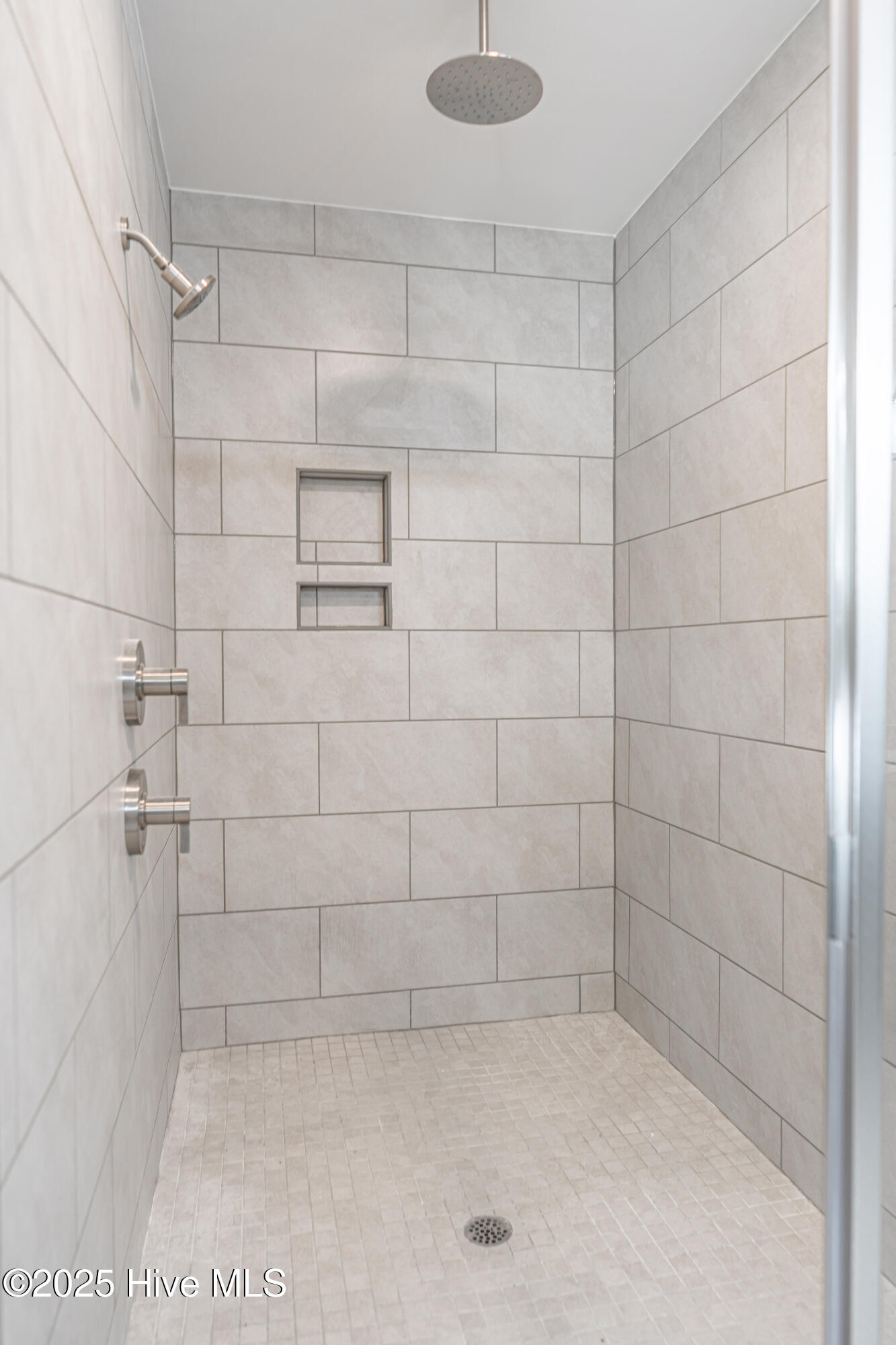 104 Fox Den Road Property Photo 20