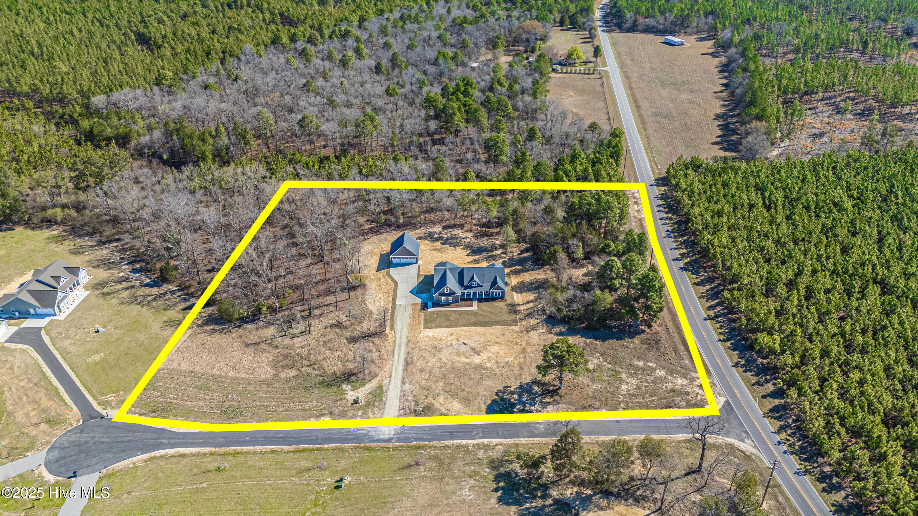 104 Fox Den Road Property Photo 33