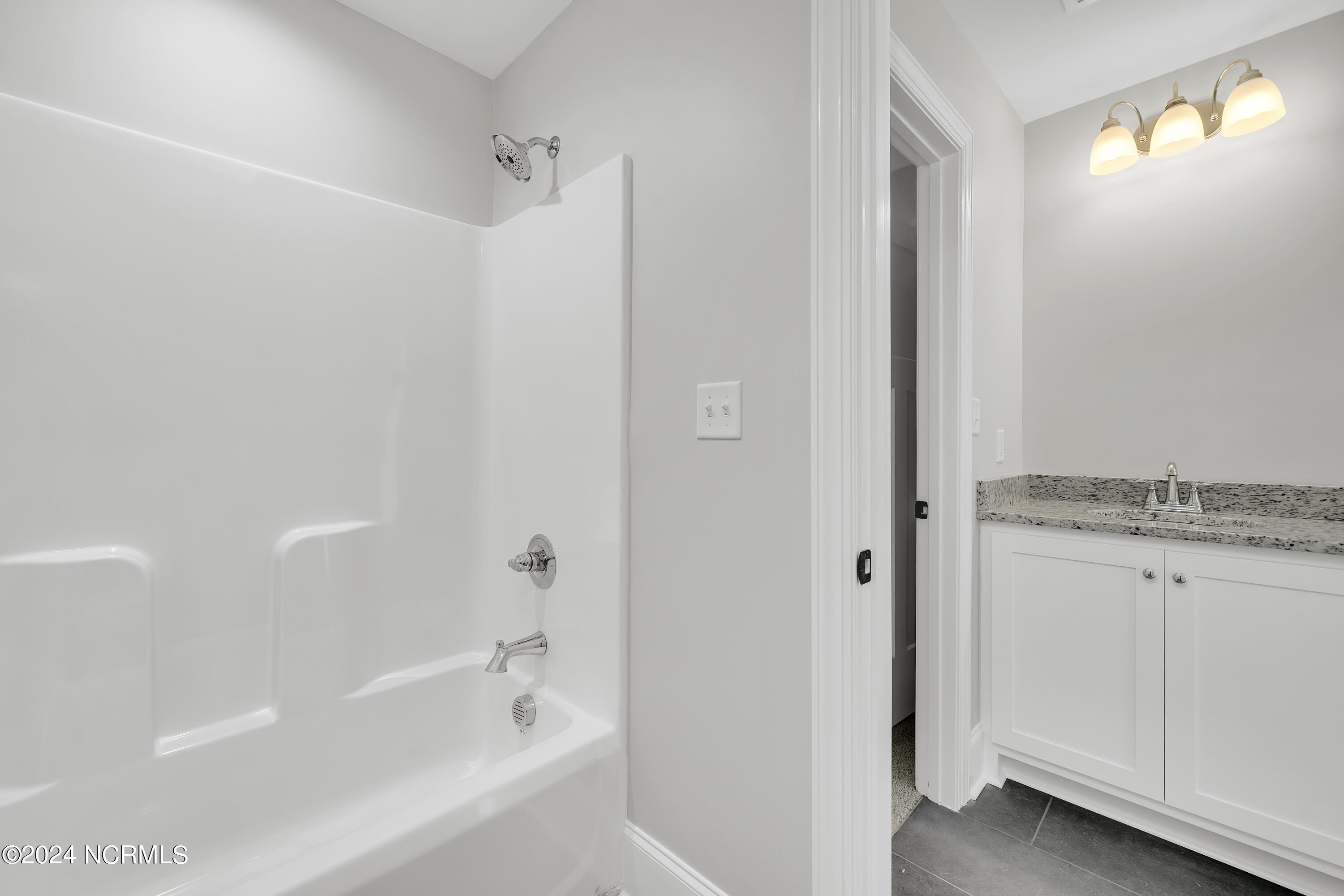 190 Legacy Woods Drive Property Photo 31