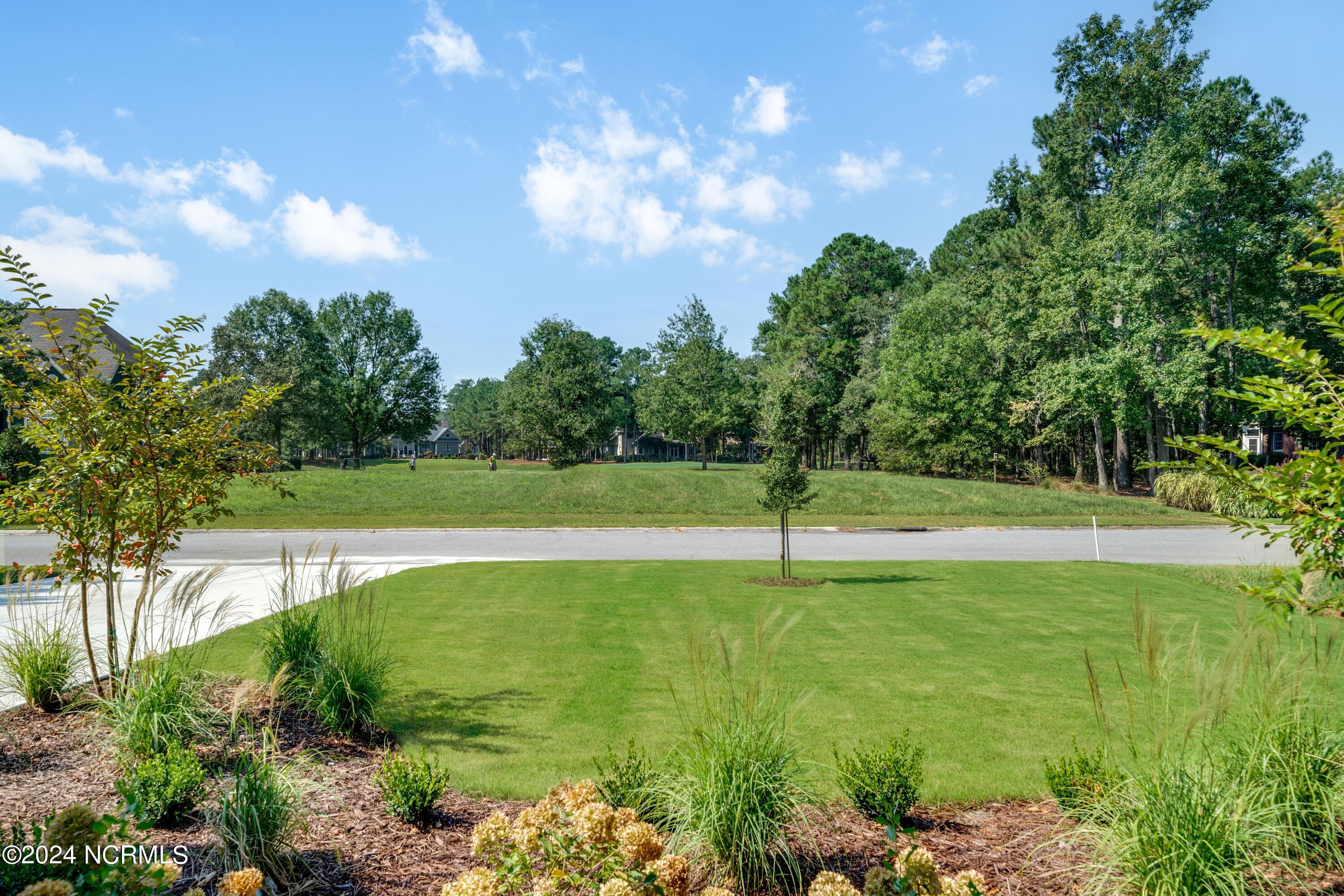 190 Legacy Woods Drive Property Photo 42