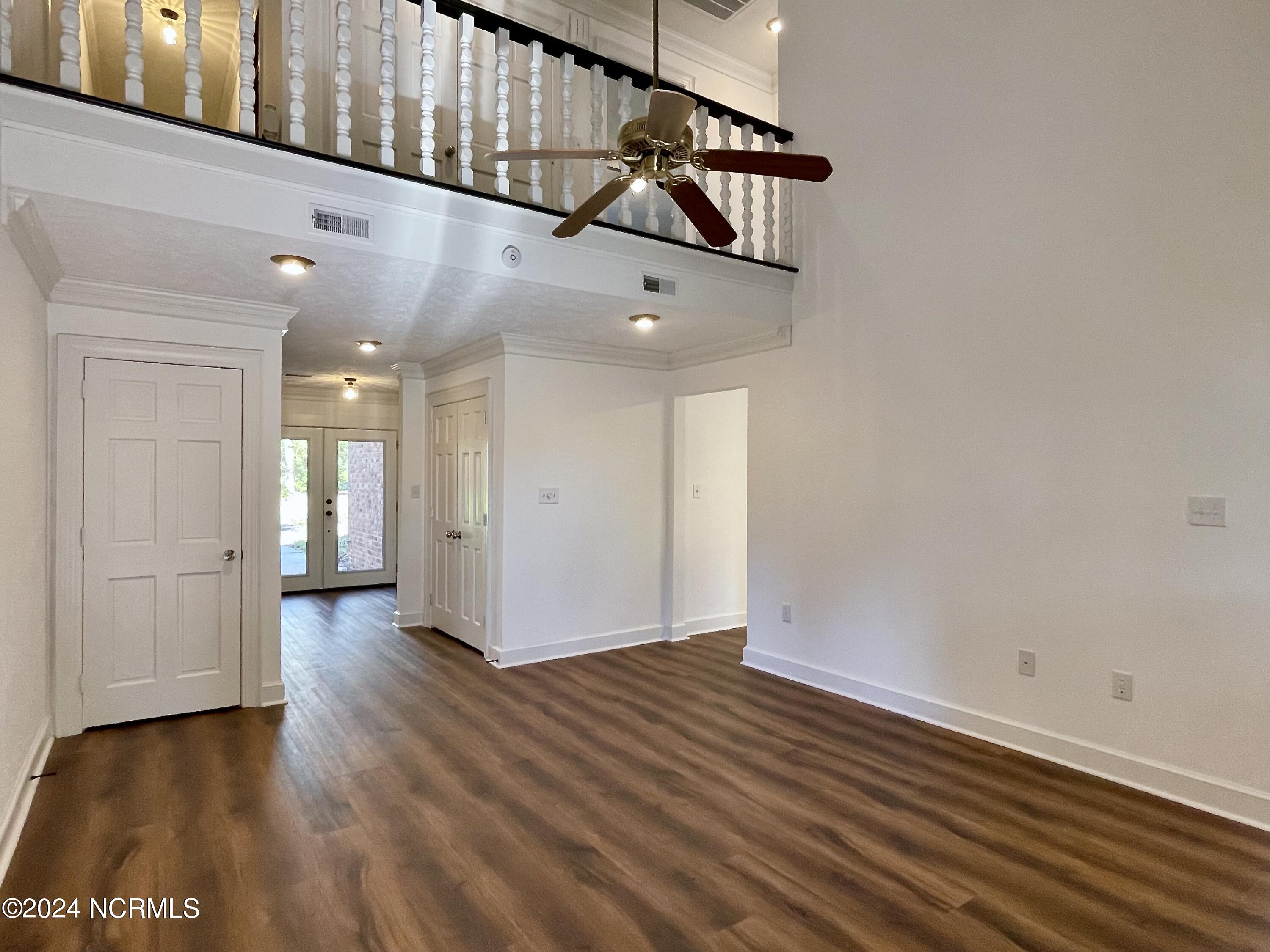 407 W College Street A Property Photo 7