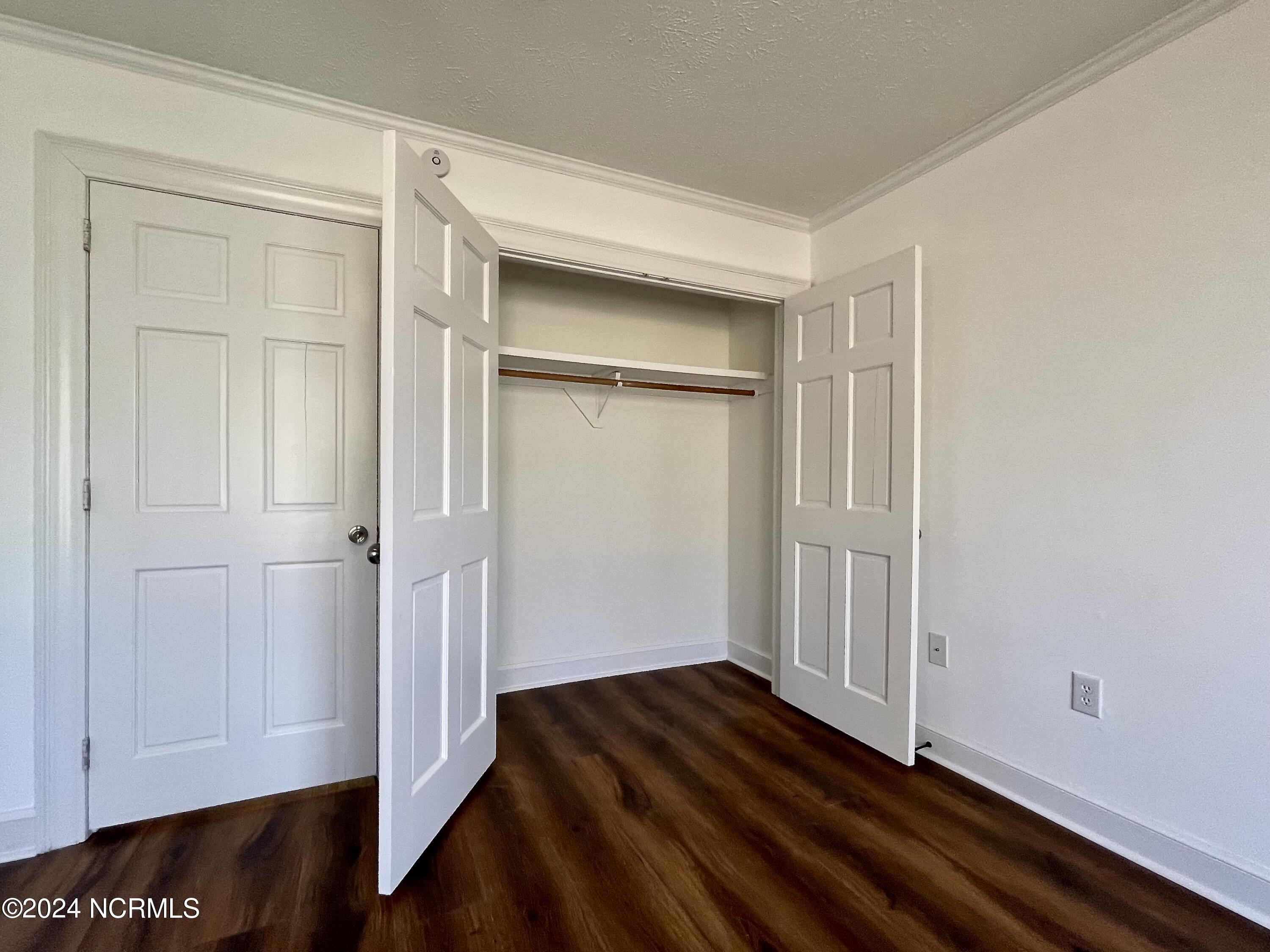 407 W College Street A Property Photo 23