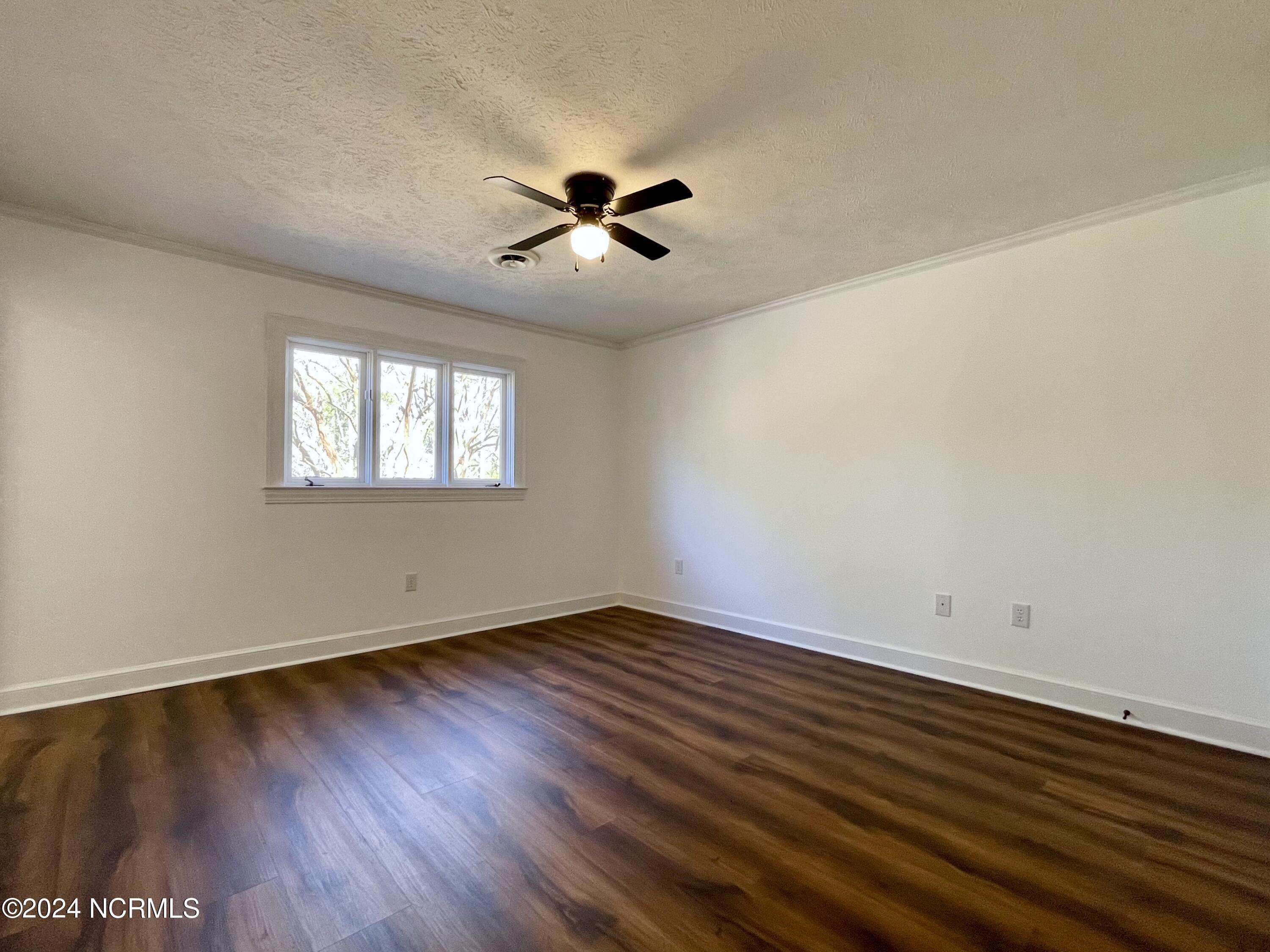 407 W College Street A Property Photo 26
