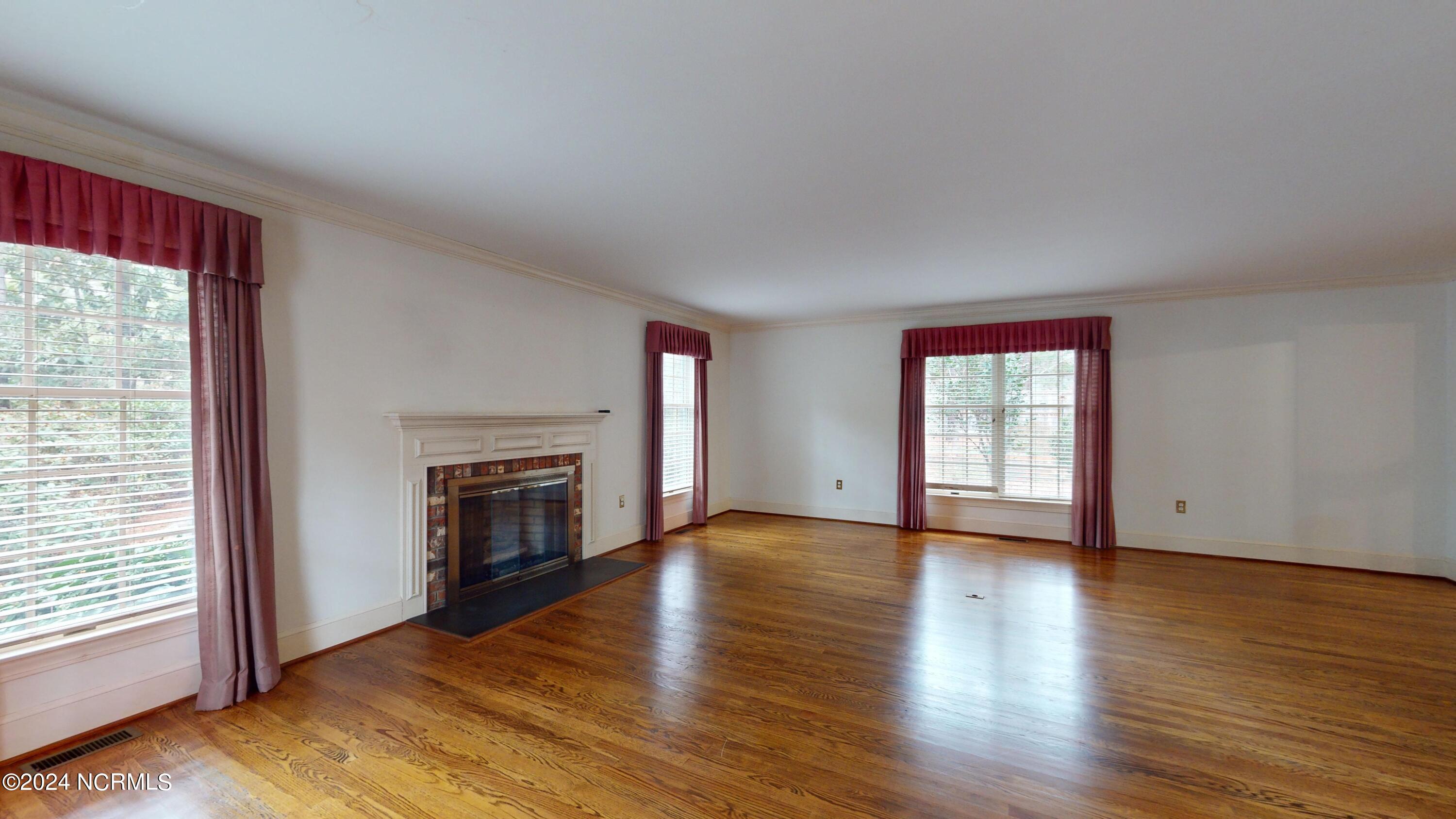 25 Red Fox Run Property Photo 9