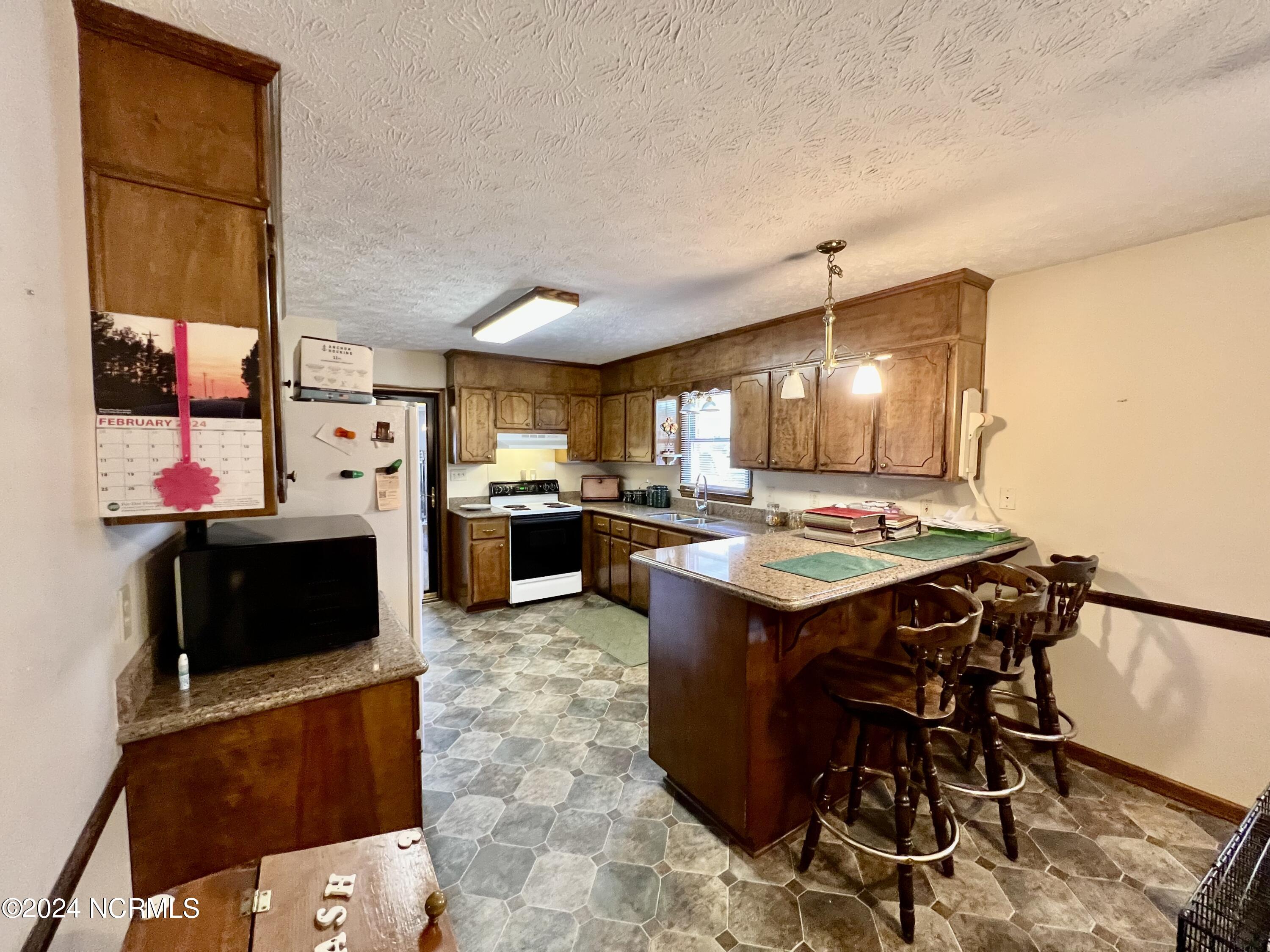 133 Wilderness Drive Property Photo 4