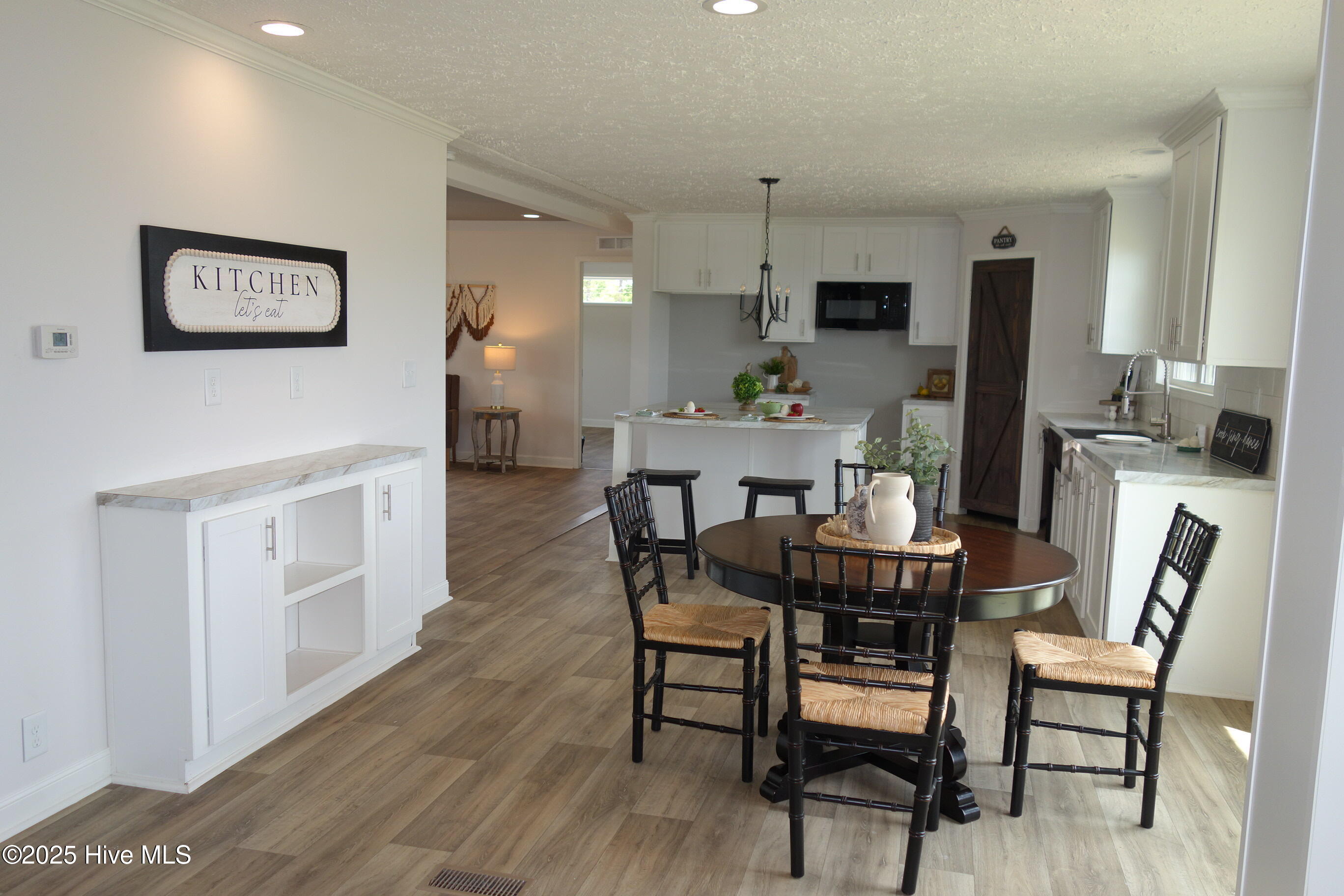 925 Willow Place Property Photo 25