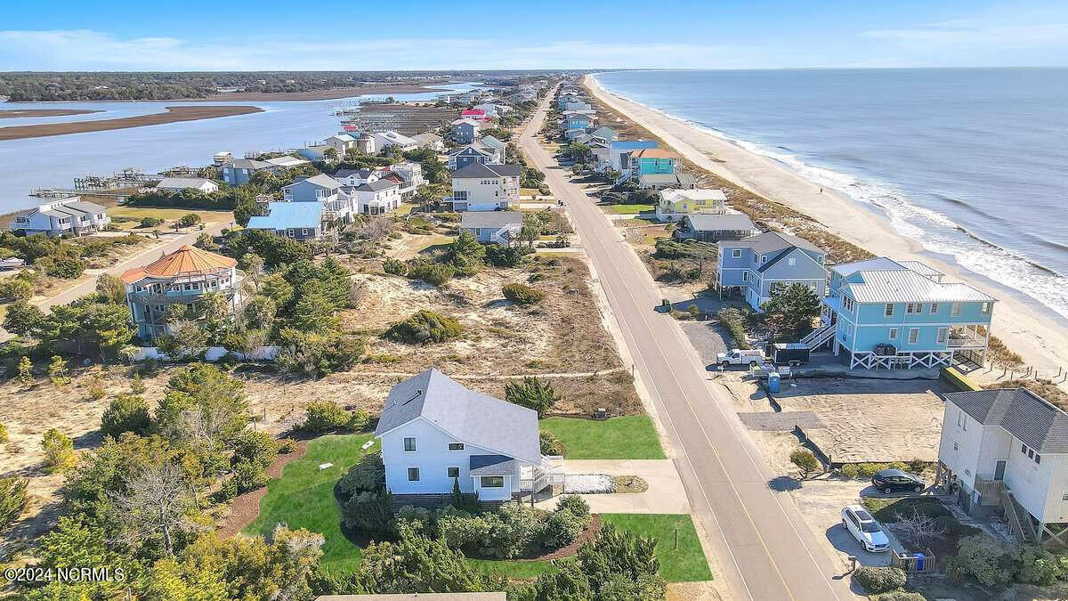 6602 W Beach Drive Property Photo 8