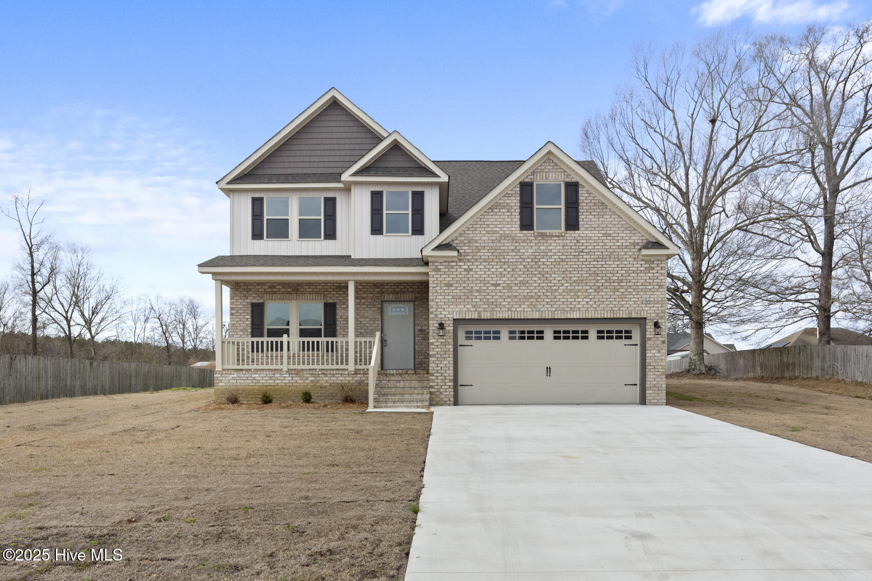 304 S Brandon Way Property Photo 1