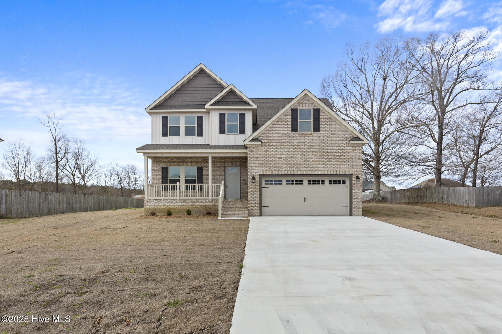 304 S Brandon Way Property Photo 2