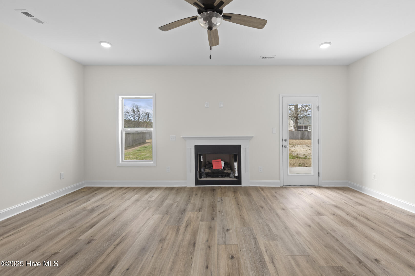 304 S Brandon Way Property Photo 16