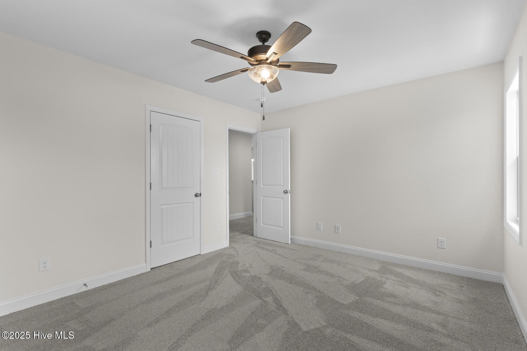 304 S Brandon Way Property Photo 38