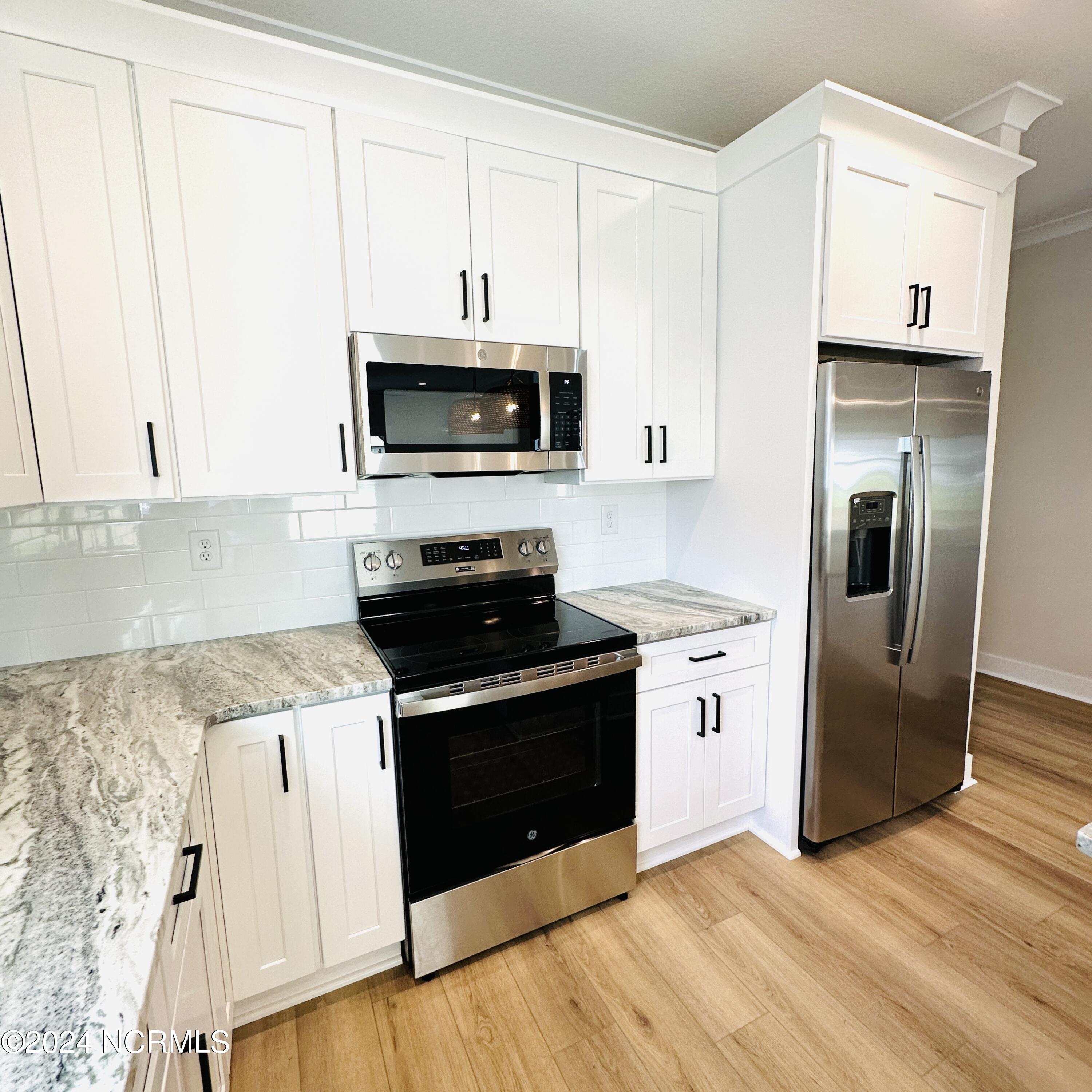 109 Bridgetowne Avenue Property Photo 6
